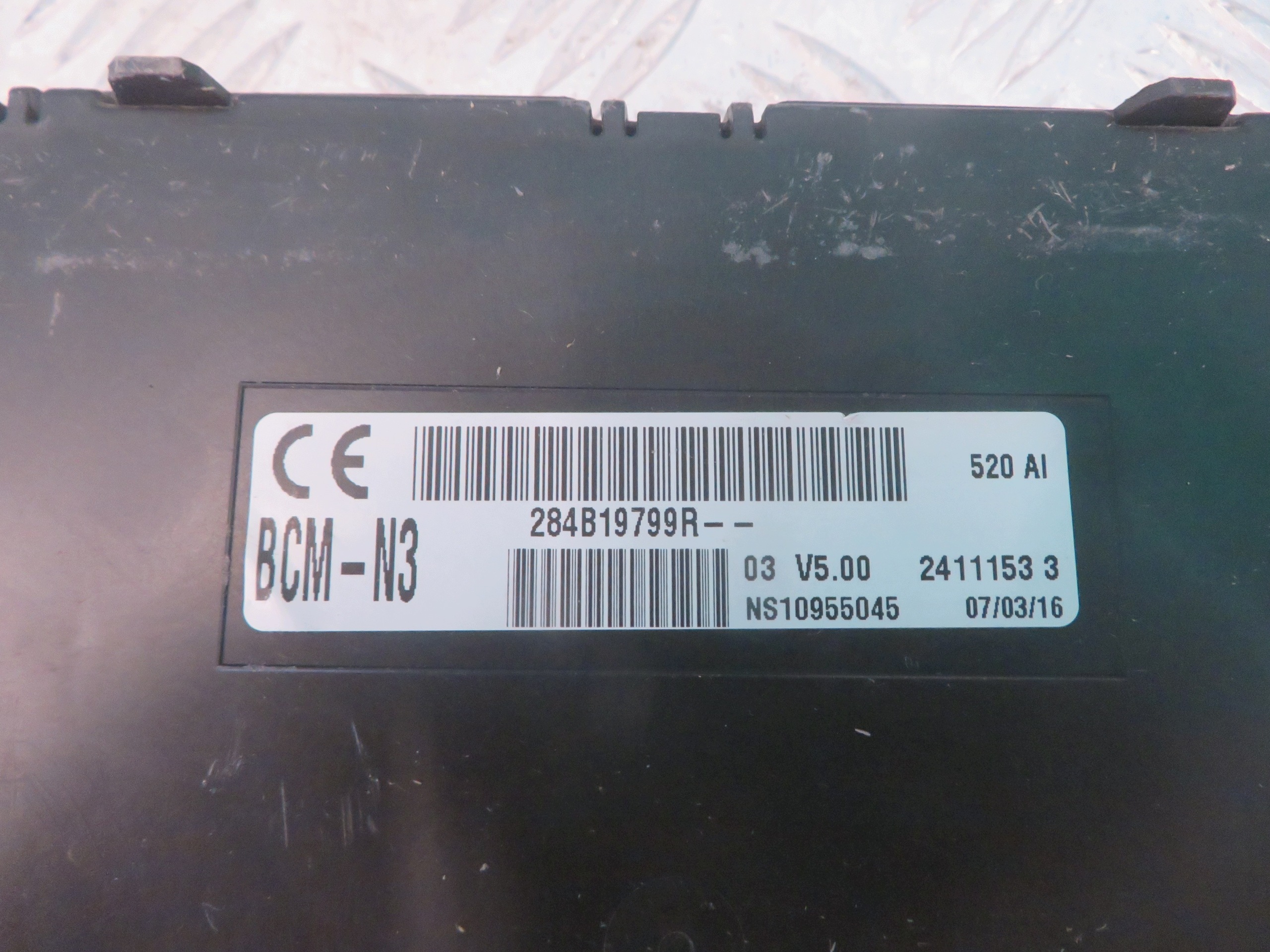 unité de commande électronique uce module BCM MASTER MOVANO 16R 284B19799R