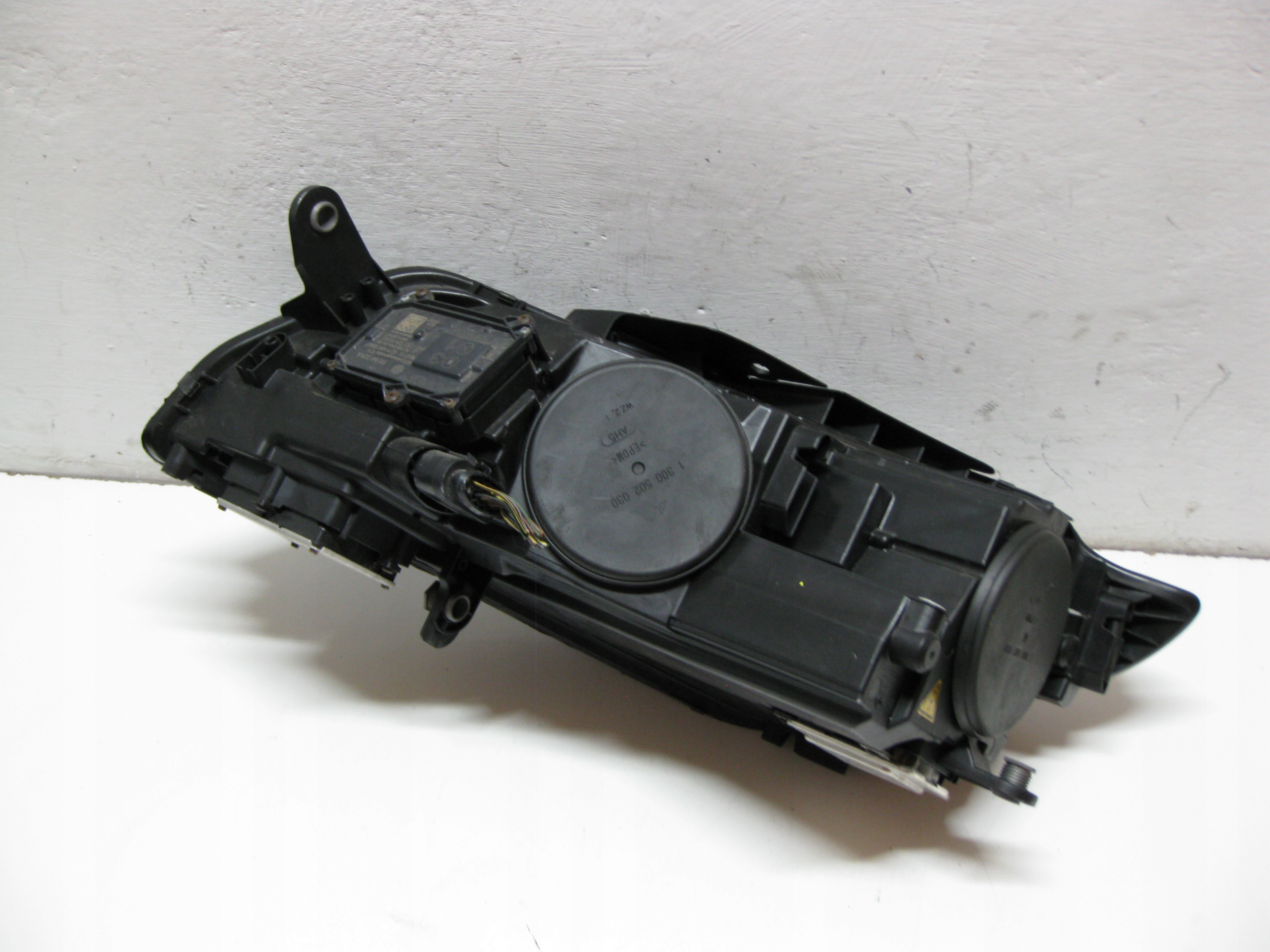 VW Passat CC 13R light right front XENON EU