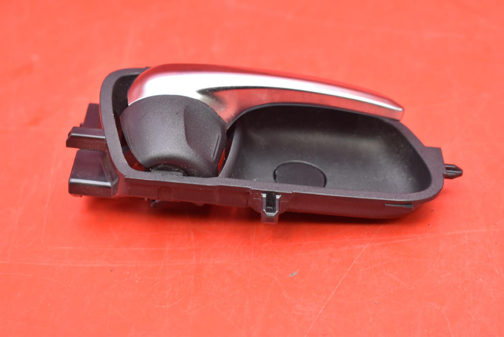 handle inner right front CHROM TOYOTA YARIS 4 IV 20-21
