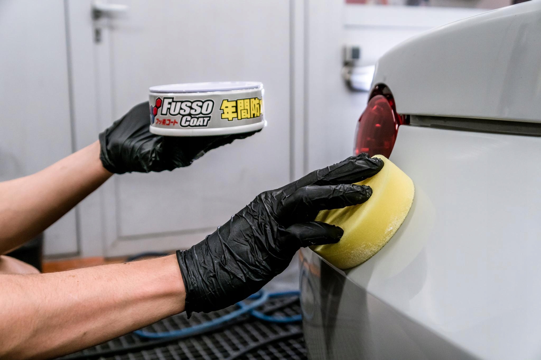 Wosk Samochodowy Fusso Coat Light IPA Aplikator Mikrofibra Zestaw SOFT99 Producent Soft99