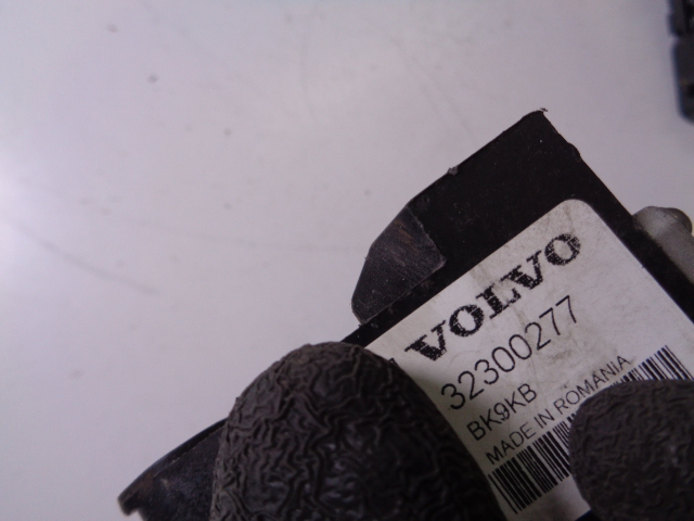 MODUŁ STEROWNIK AKUMULATORA VOLVO V60 II 2019- Producent części Volvo OE