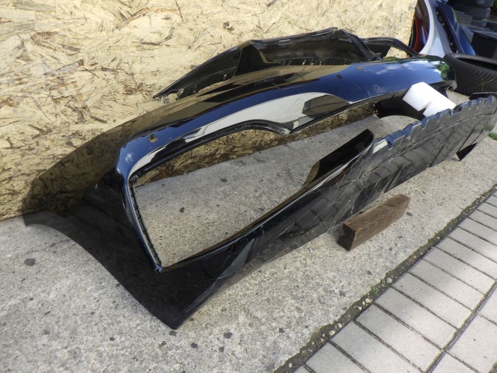 BMW 1 F40 2019- Frontstoßstange