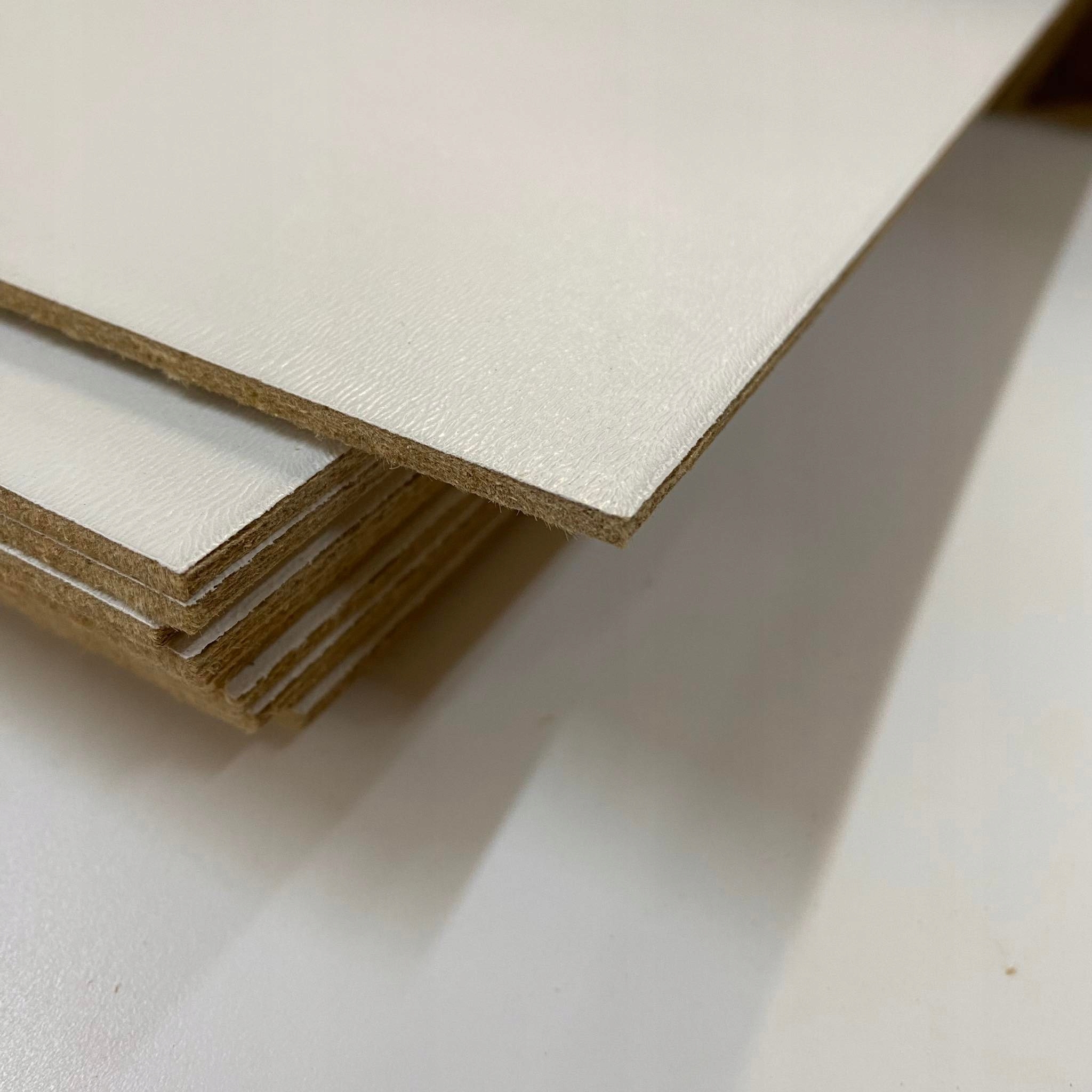 Płyta HDF 900x600 3 mm jednostr. biała pilśniowa Grubość 3 mm