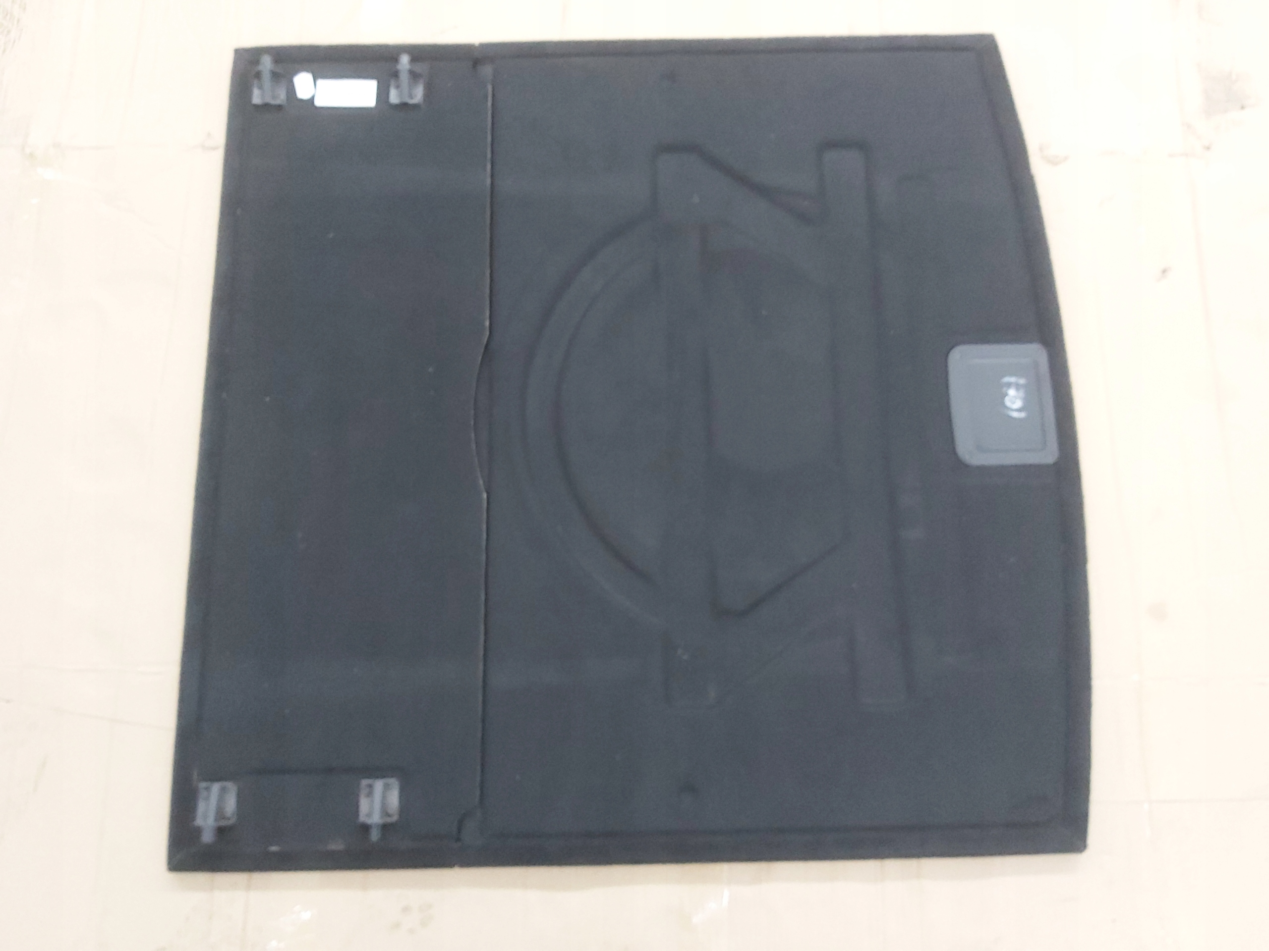mats floor boot 7P6863546C VW TOUAREG 7P LADNA!!