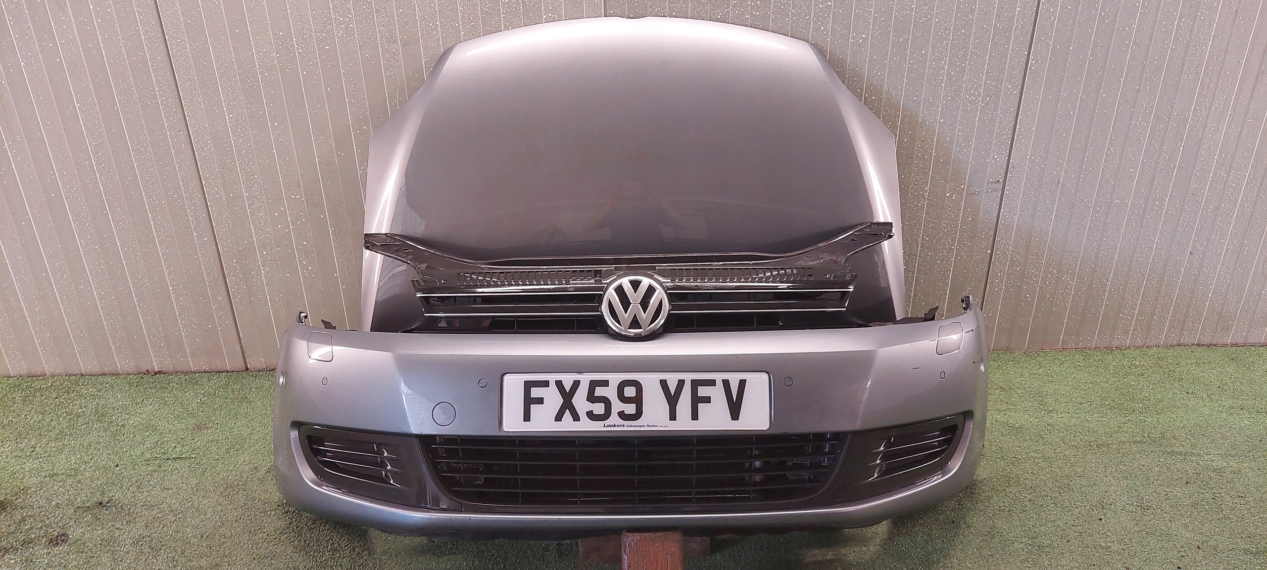 bonnet VW GOLF VI 6 plus without RDZY LAK: LA7T