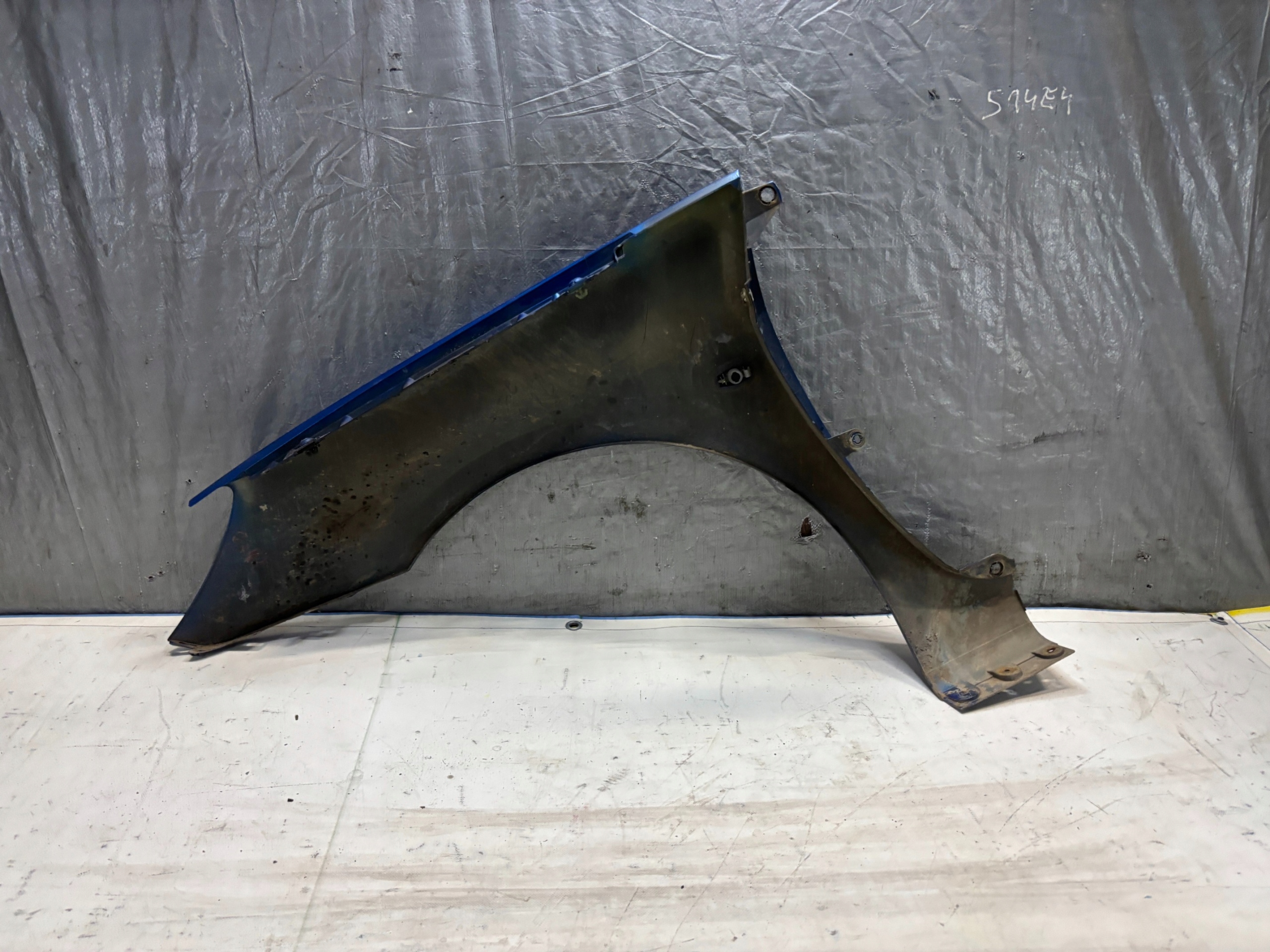 fender right front Peugeot 307 przedlift k: KMFD