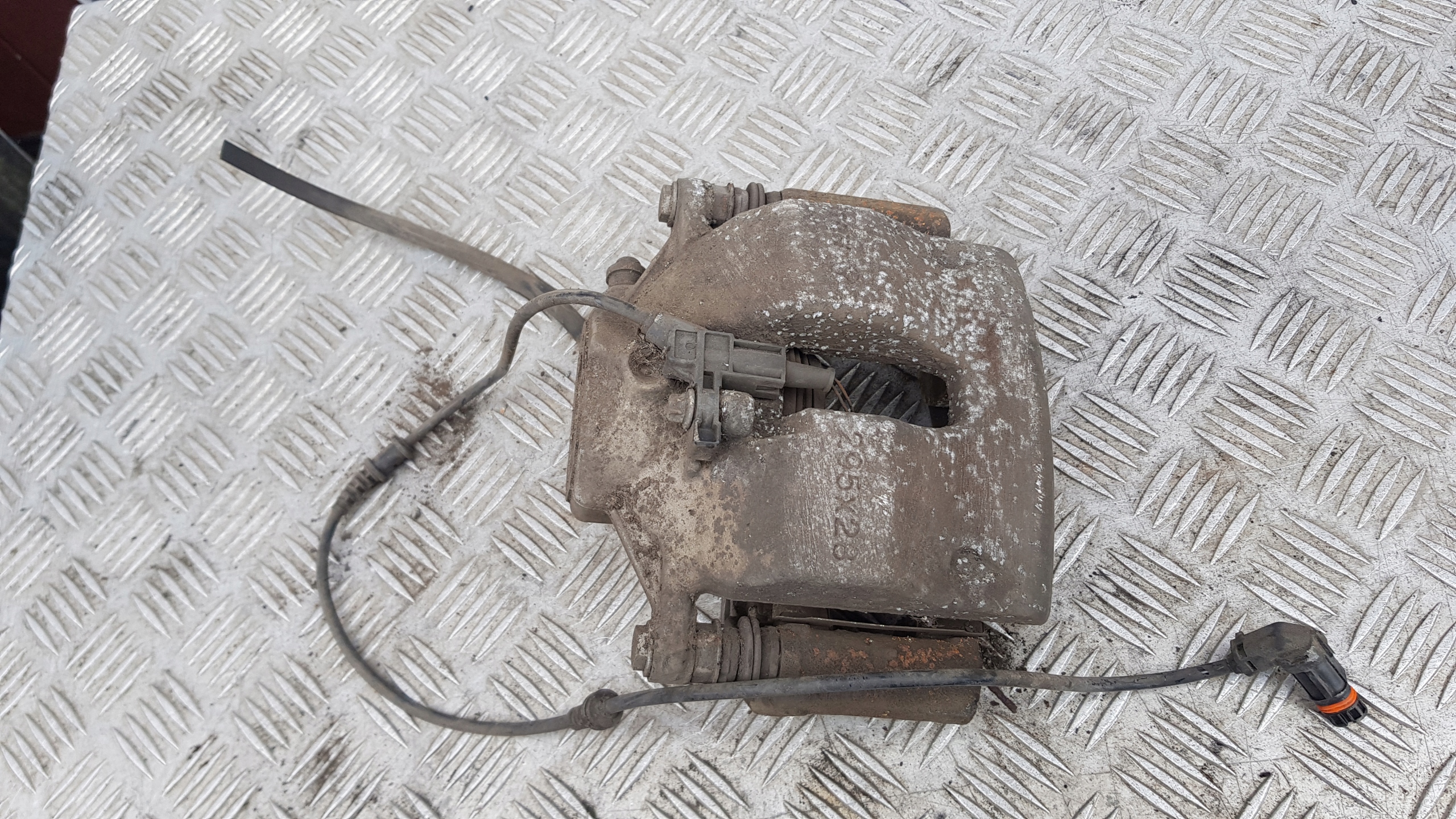 MERCEDES W212 2.2 CDI caliper brake right left front 295X28