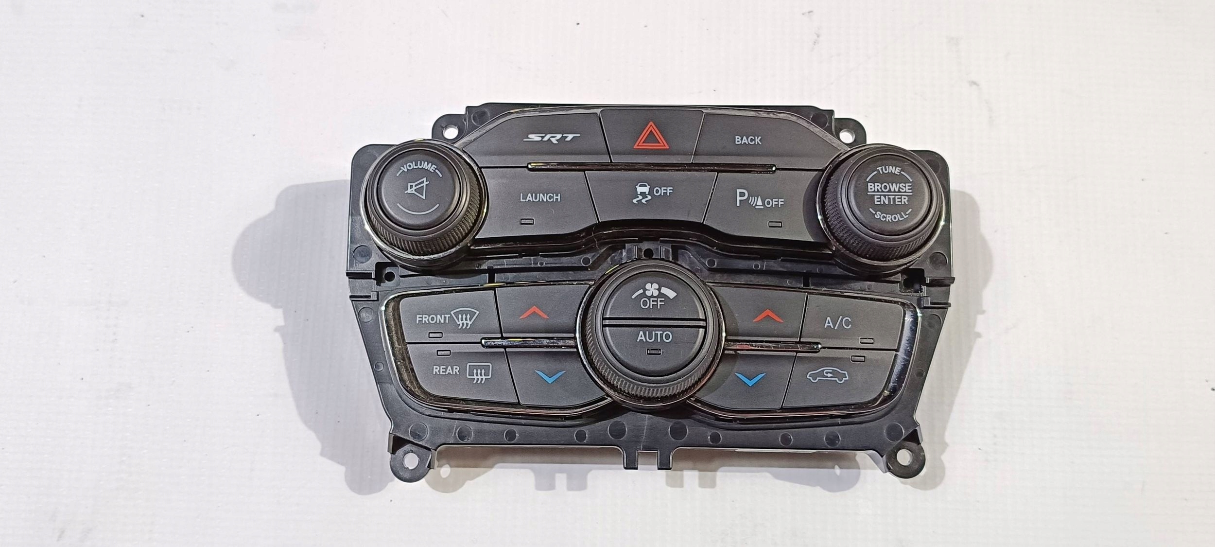 Panel Bedienteil radia klimaanlage Dodge Challenger SRT 2015