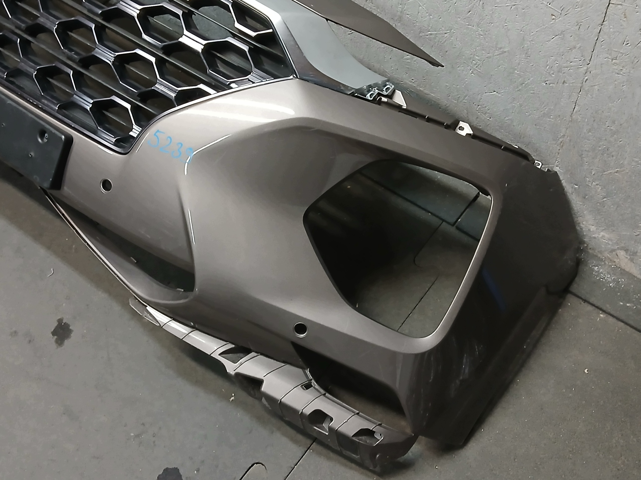 pare choc avant HYUNDAI SANTA FE IV 4 18