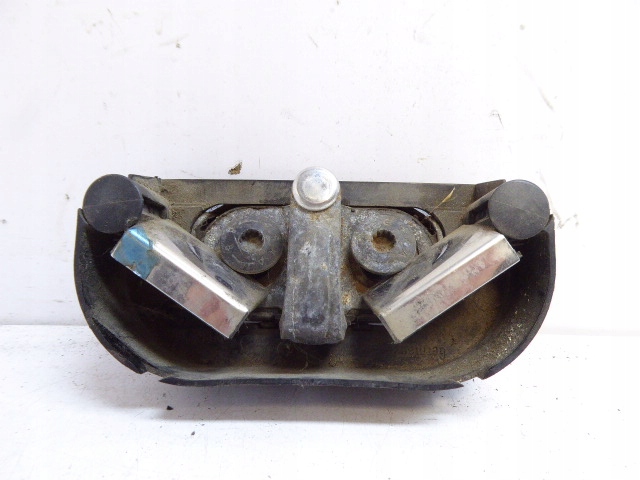 PASSAT B5 LIFT RYGIEL ZACZEP KLAPY TYŁ KOMBI