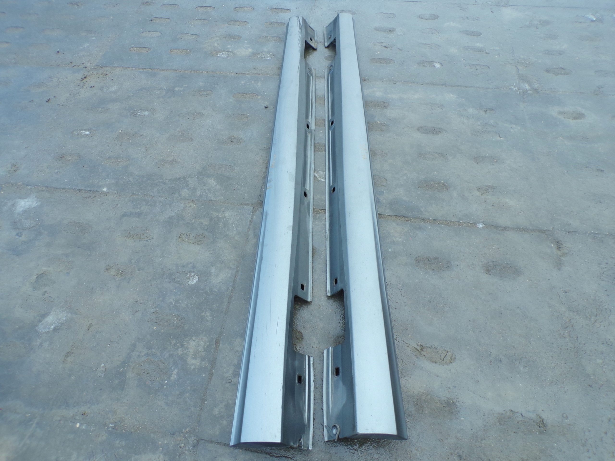 Coperture modanatura MINIGONNE PROGOW Esterne MERCED B-KLASA W246 colore 787 (H)
