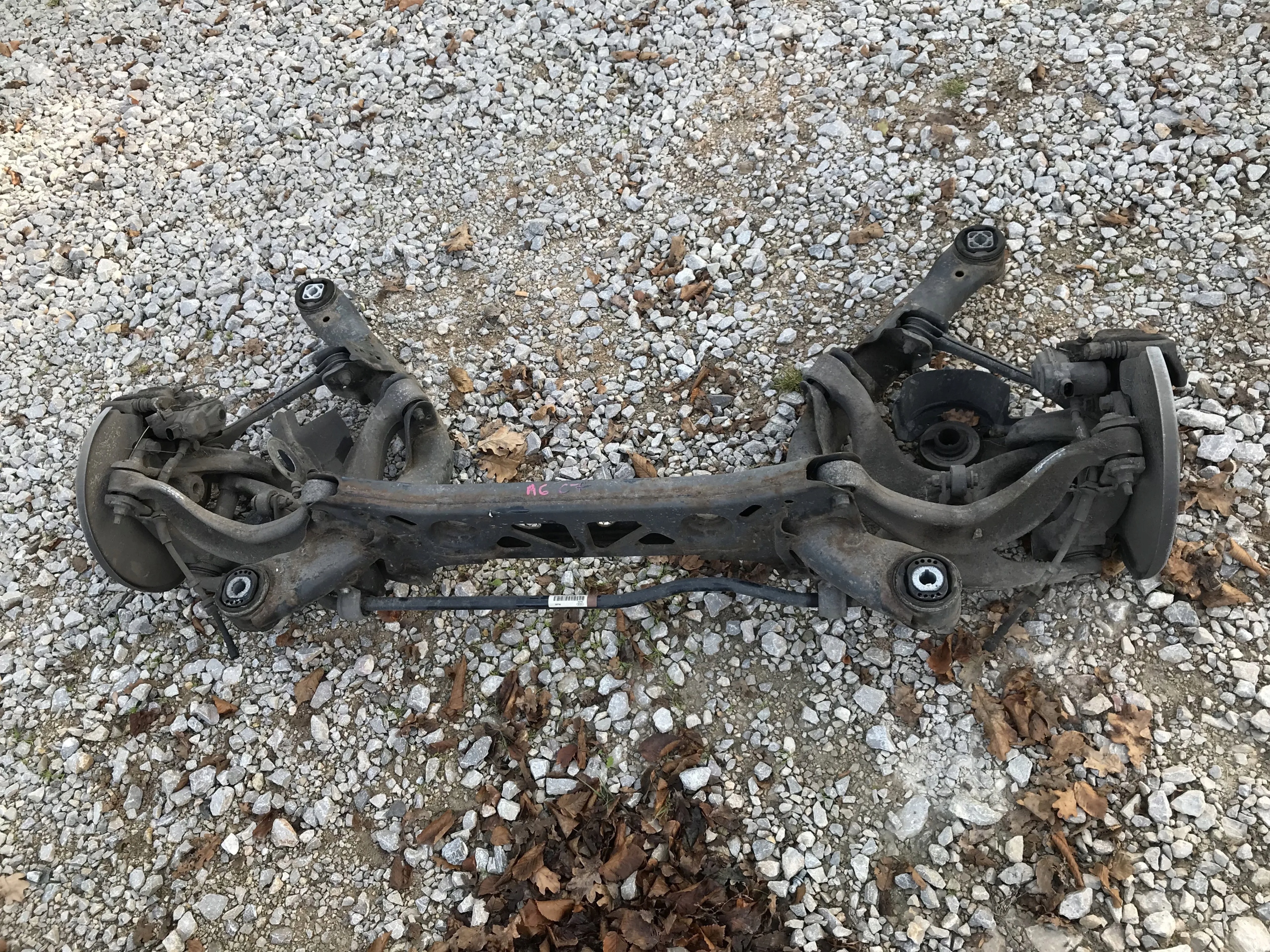 BELKA ZAWIESZENIA TYŁ AUDI A6 C7 4G 10- SEDAN KOMP