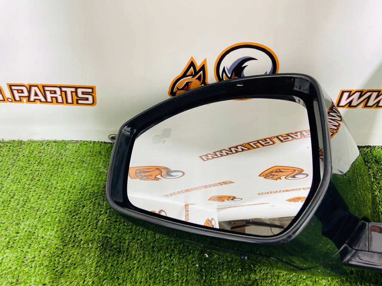 зеркало левое комплект Range Rover Velar L560 J8A2-17E699-EAA