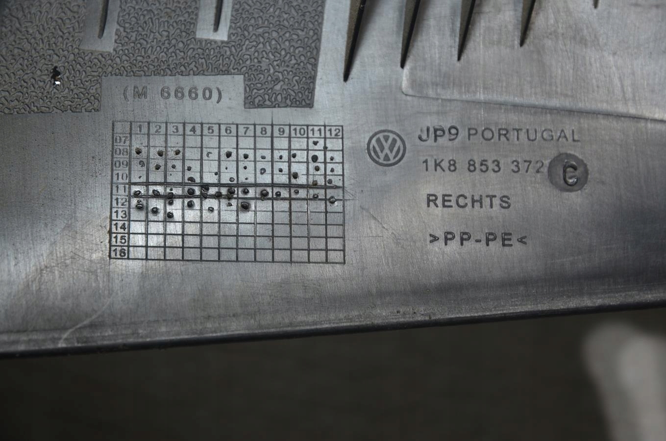 Blende Abdeckung DER SCHWELLE rechts Scirocco MK3 1K8 2013r