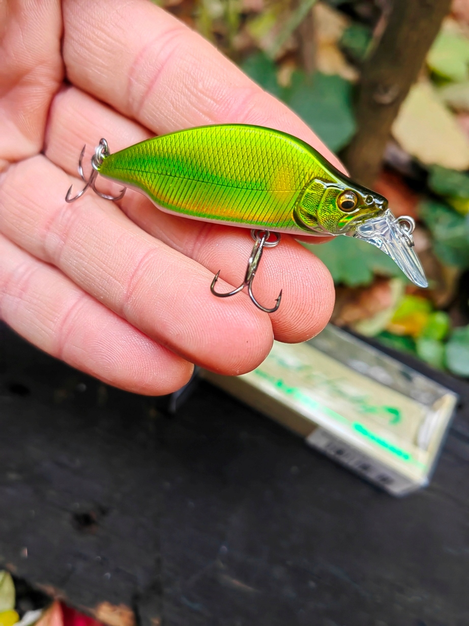 Japoński Wobler Megabass GH44 mm Bat A Fry- 6,1 g. Lz Shiny Keimura Ayu #04