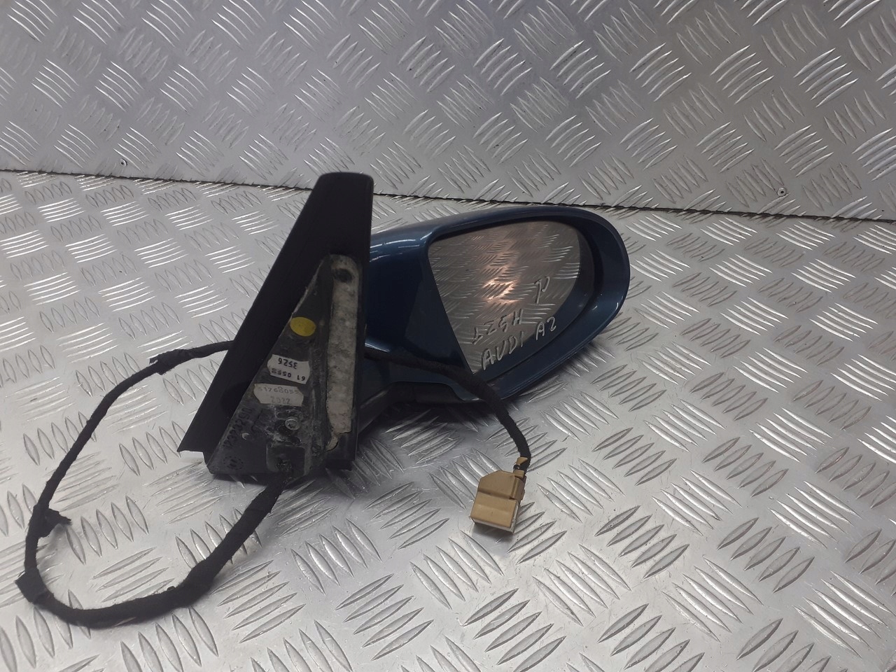 ЗЕРКАЛО ПРАВЕ ЕЛЕКТРИЧЕСКОЕ AUDI A2 Lz5h E9011025
