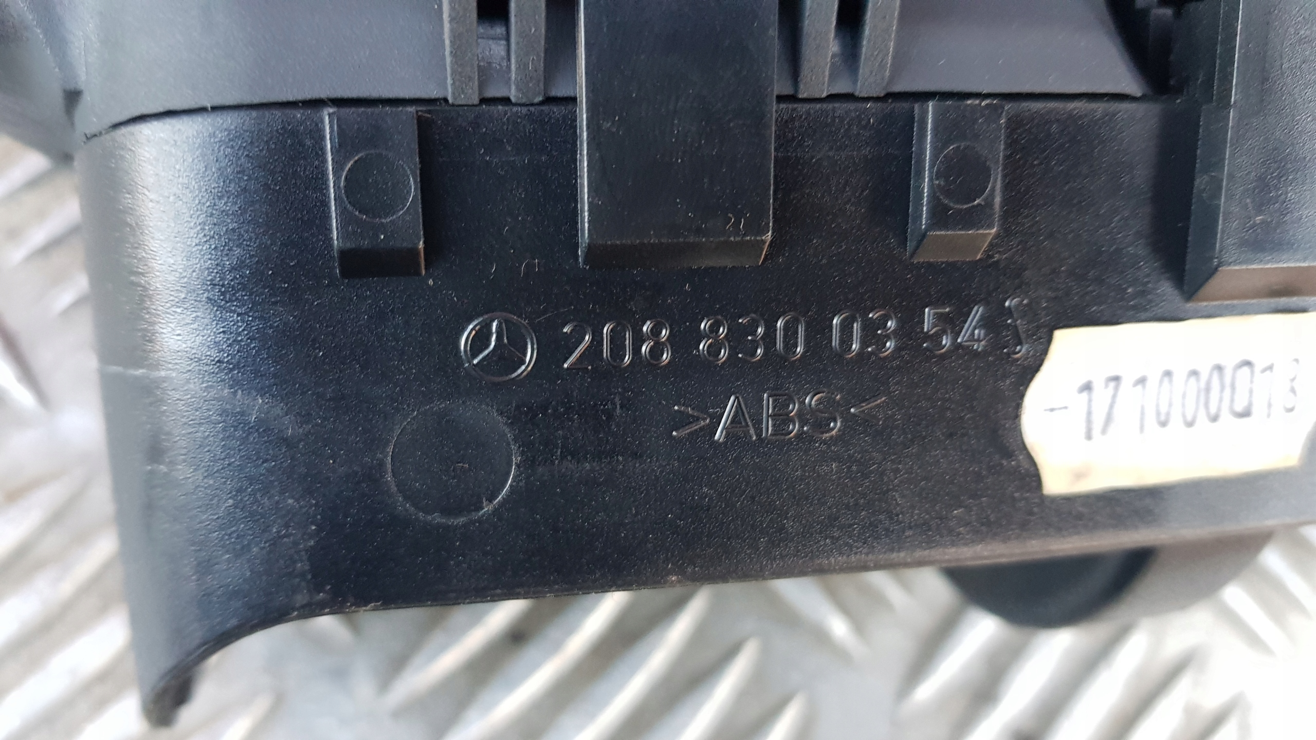 MERCEDES W208 grid central air conditioning devices
