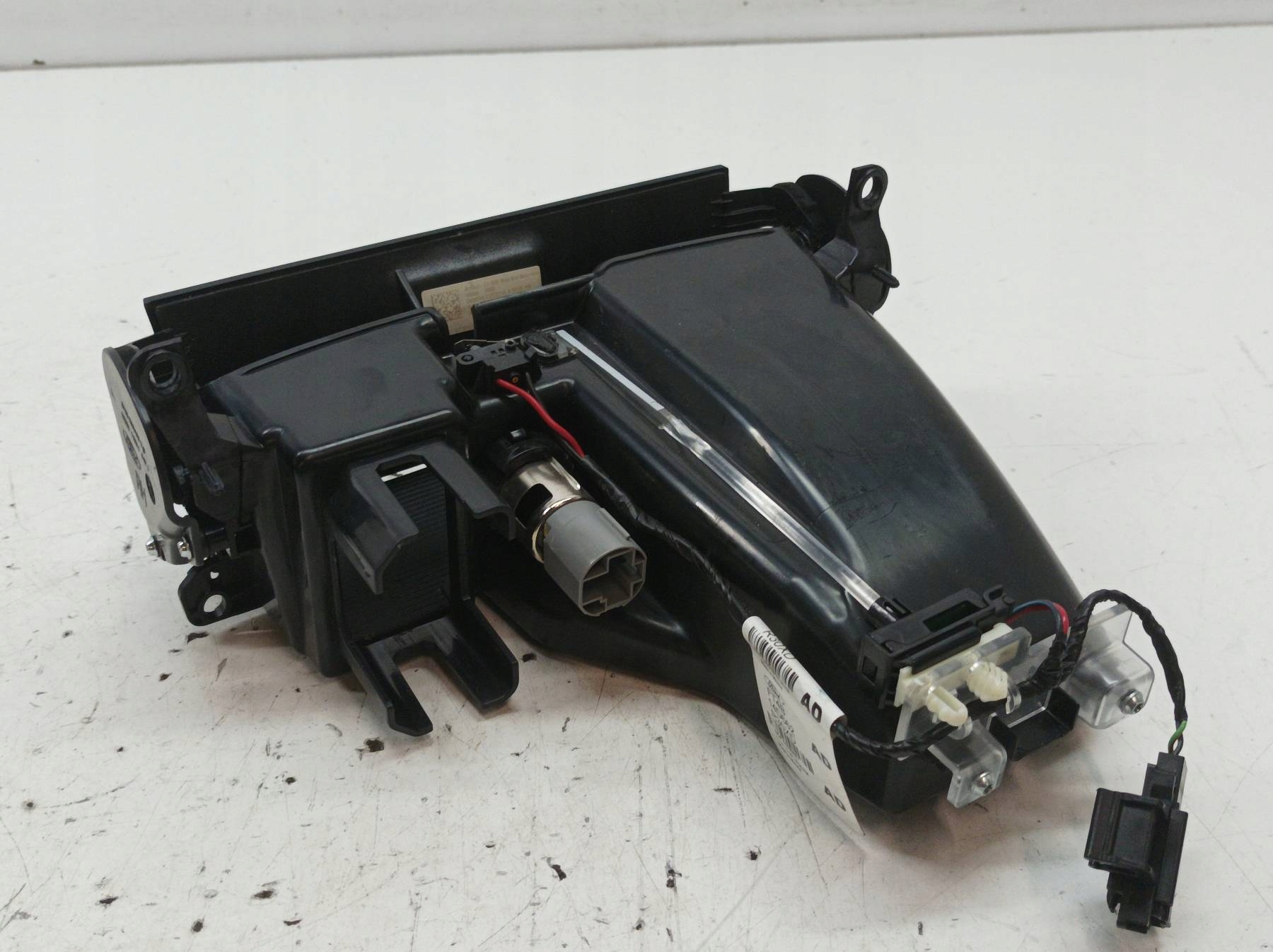 passenger compartment ashtray of the dashboard Ford Galaxy Mk4 (2015-2023)