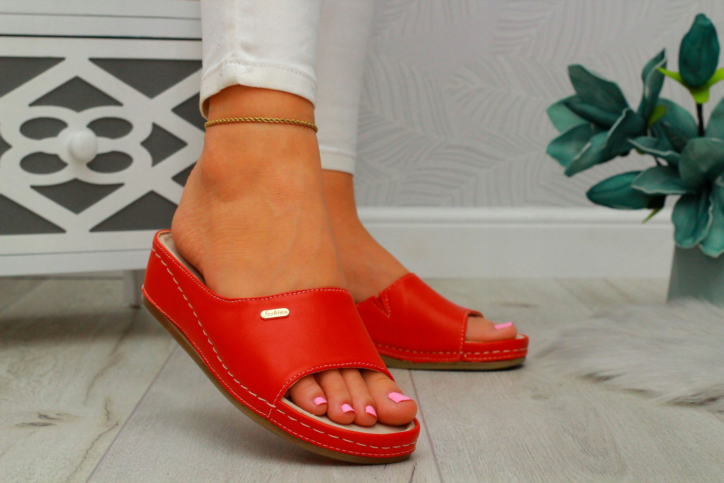 KLAPKI DAMSKIE BUTY LEKKIE wygodne POLSKIE SKÓRA Długość wkładki 25 cm