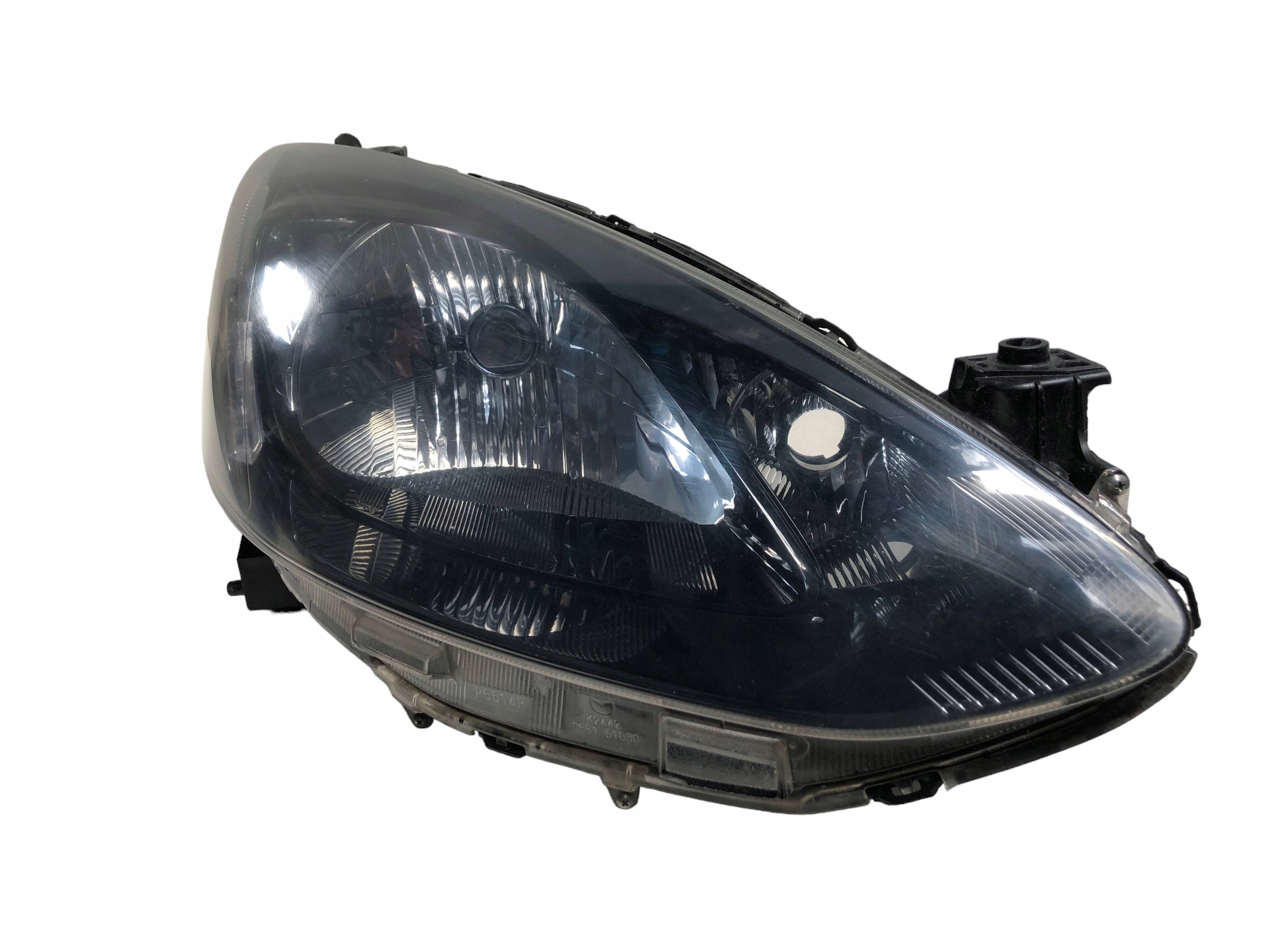 Reflektor, lampa przód prawy Mazda 2 Wersja Europejska