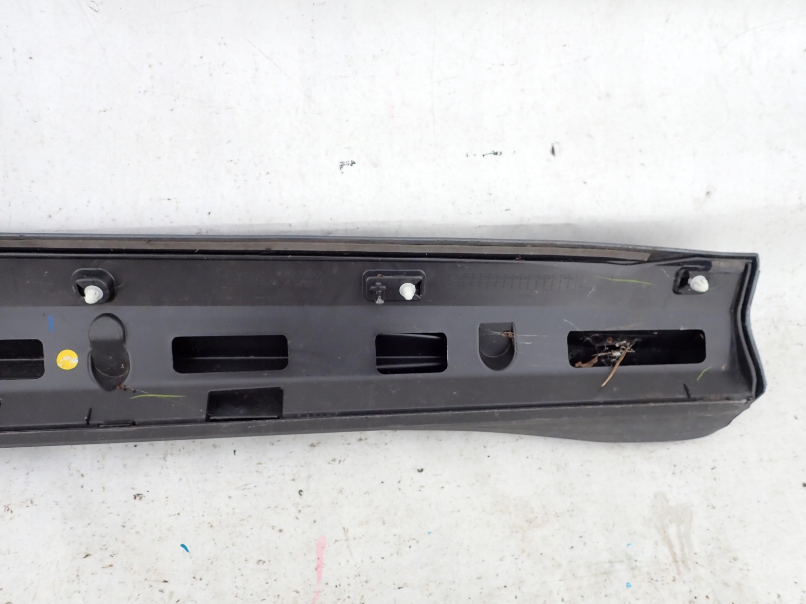 AUDI Q3 II 83A S-LINE 18- moulding door left front front