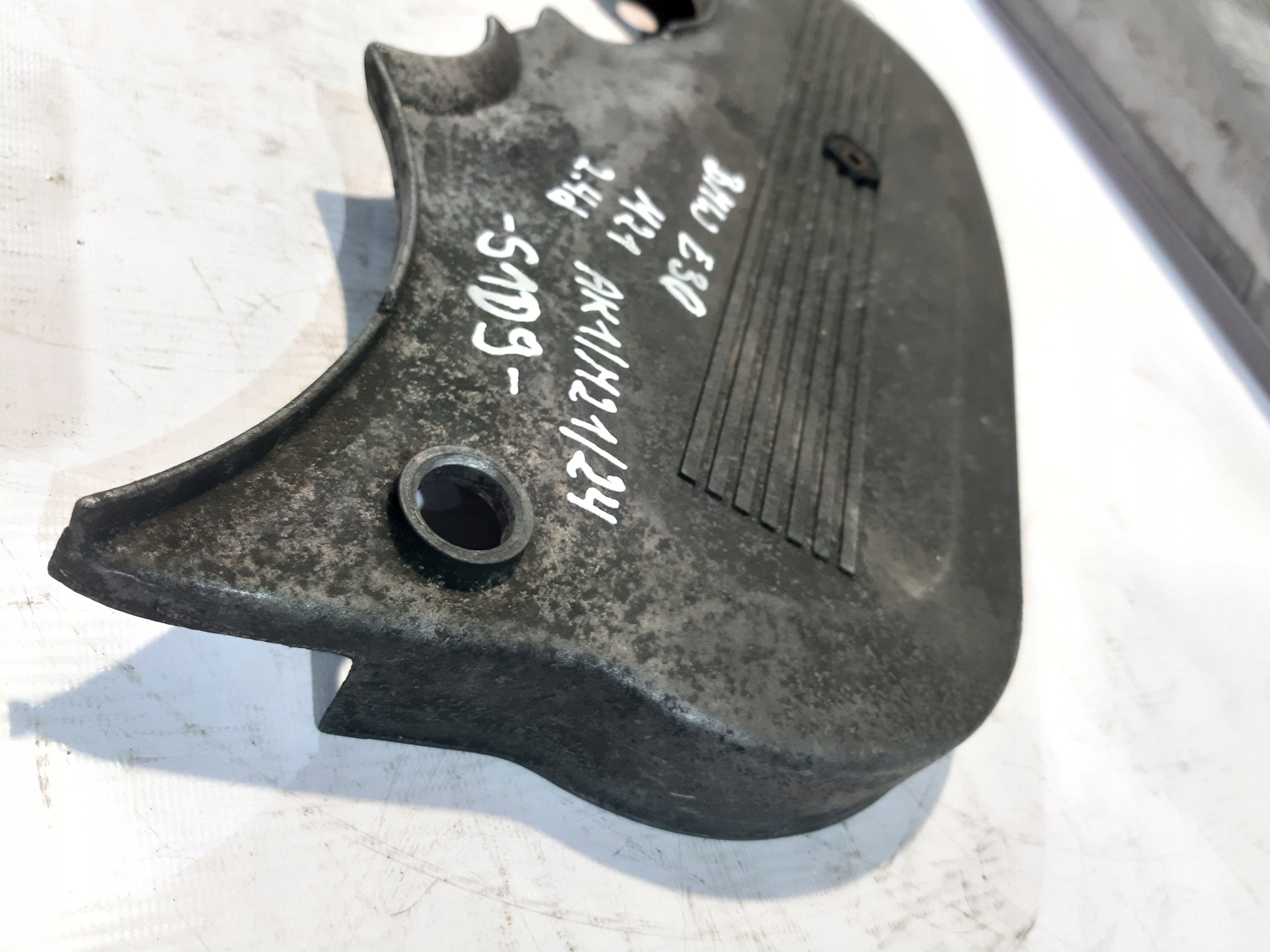 Couvercle Boîte Couvercle BMW E30 M21 2.4D