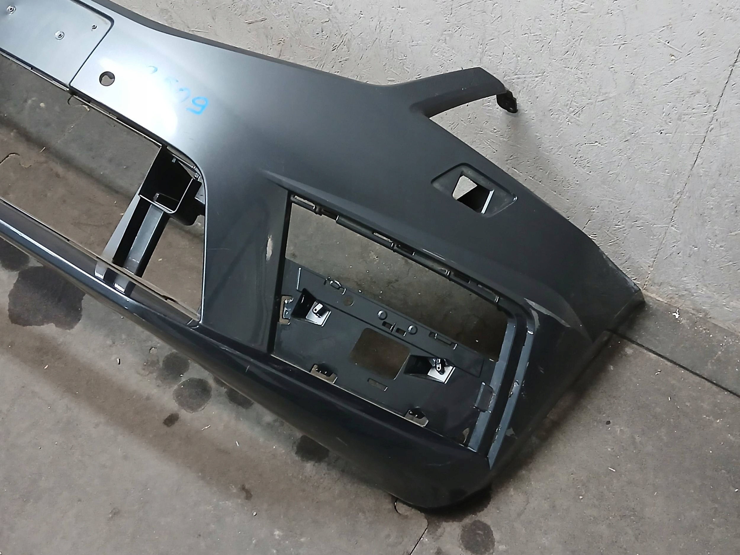 bumper front SKODA OCTAVIA III 3 LIFT 17- RS 5E