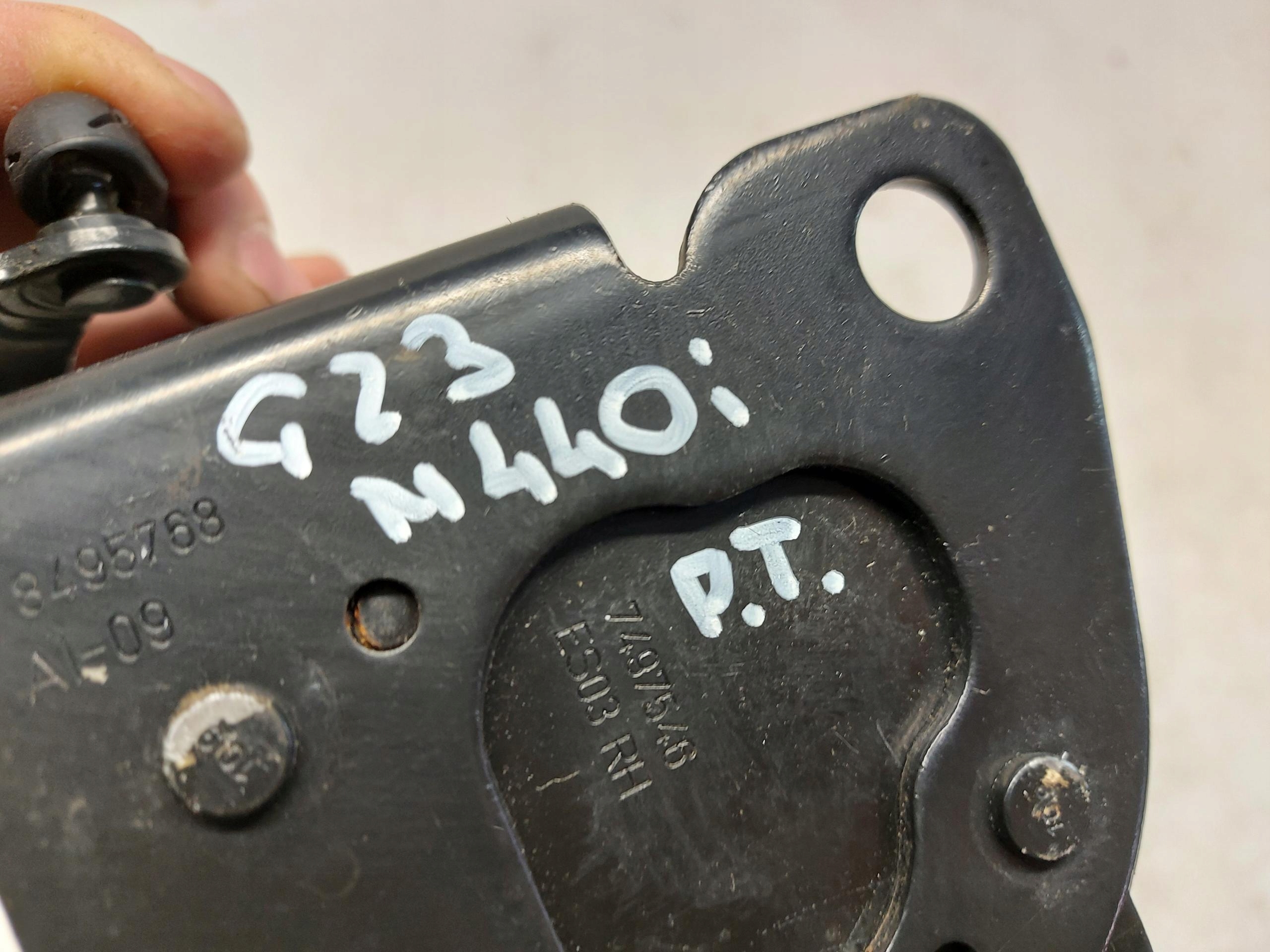 BMW G23 G22 M440i Cabrio hinge bonnet boot rear part right 7497546