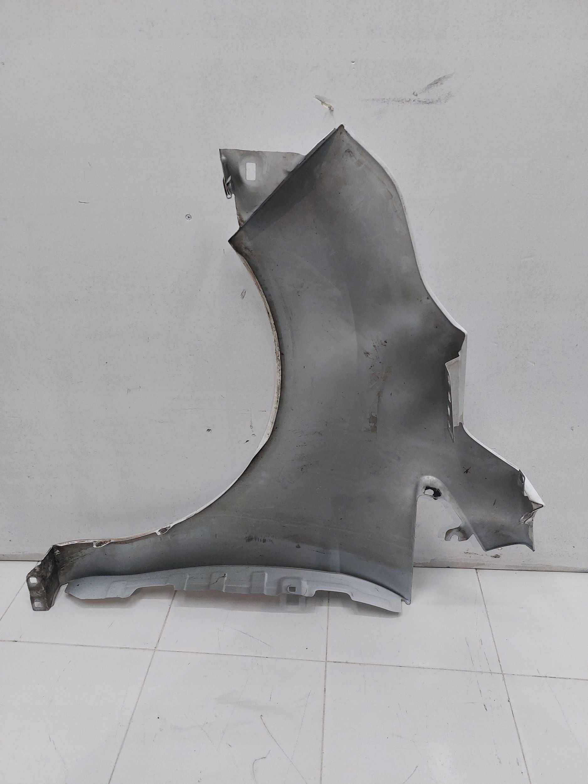 FORD B-MAX B MAX 12-17r fender right front colour DC DEMONTAZ