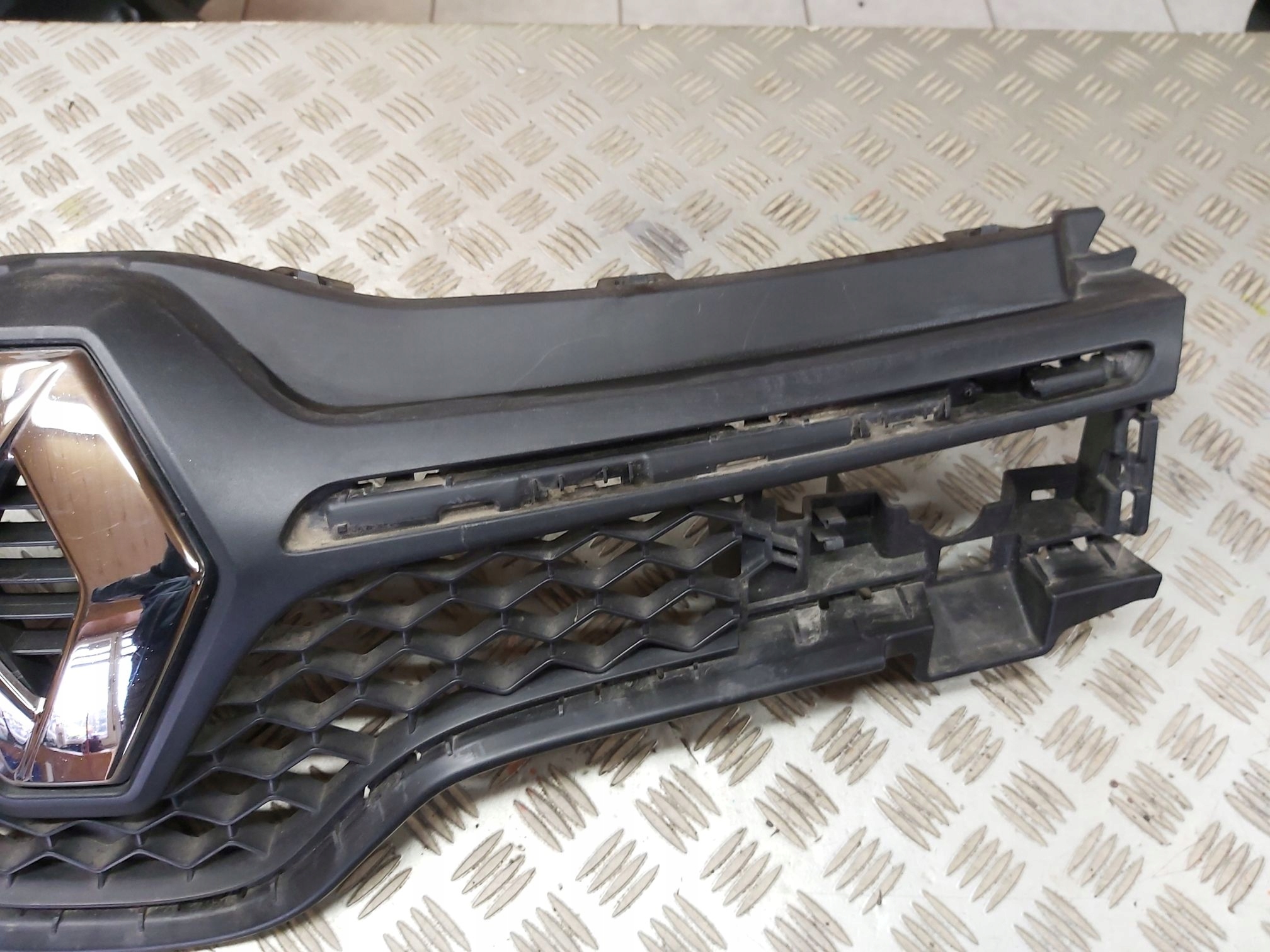 GRILLE RENAULT TWINGO III 2014R->