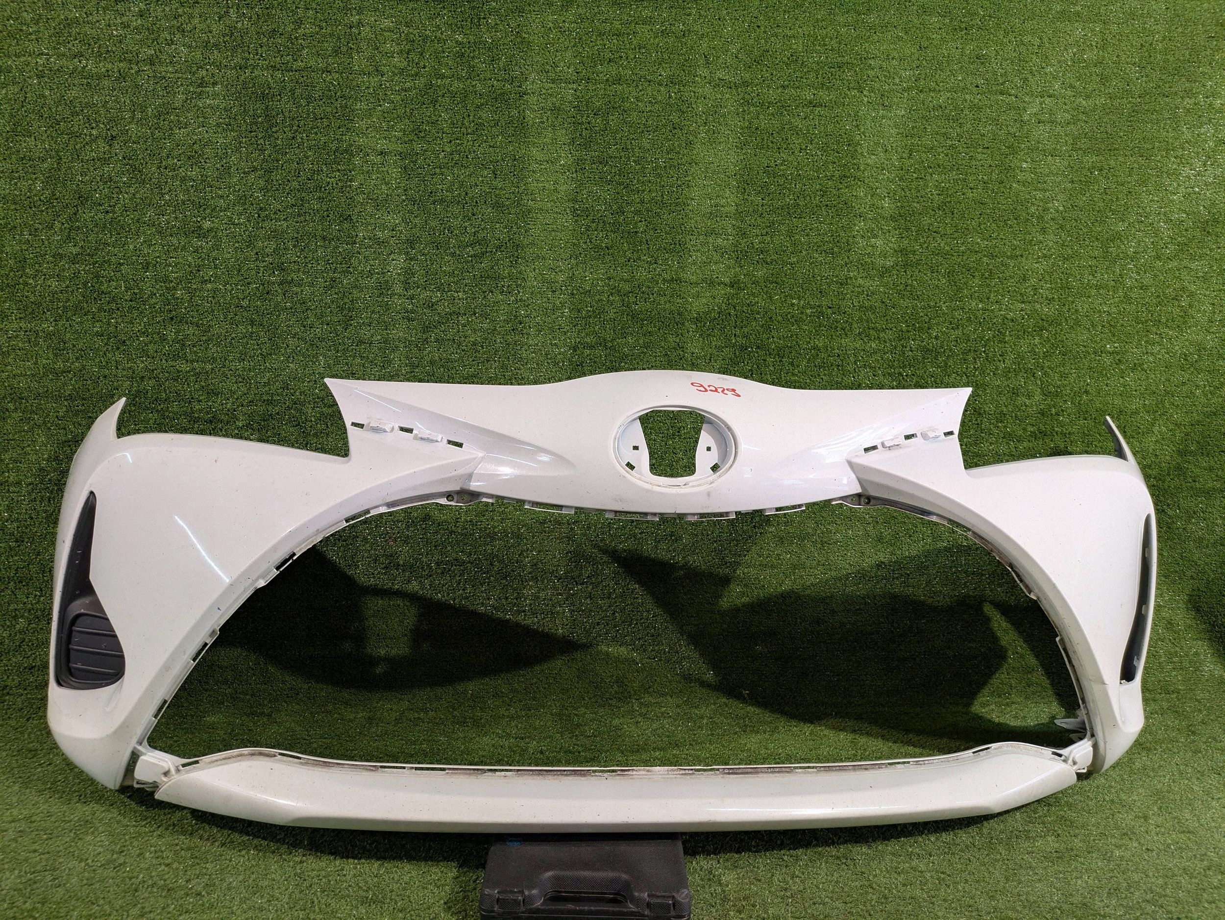 front bumper front TOYOTA YARIS III LIFT 17- NR.Z9229