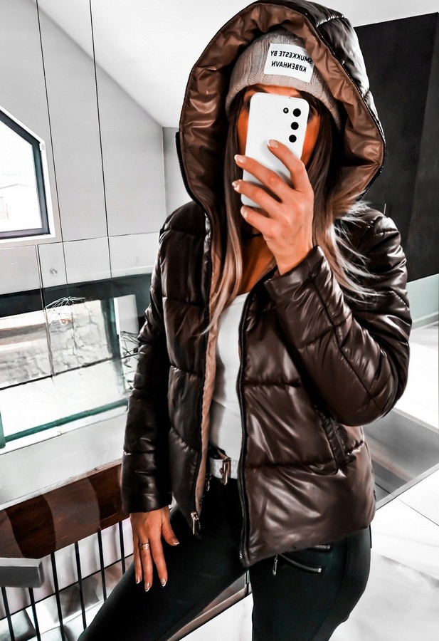 KURTKA DAMSKA PIKOWANA Z KAPTUREM KLASYCZNA BRĄZOWA Kaptur z kapturem