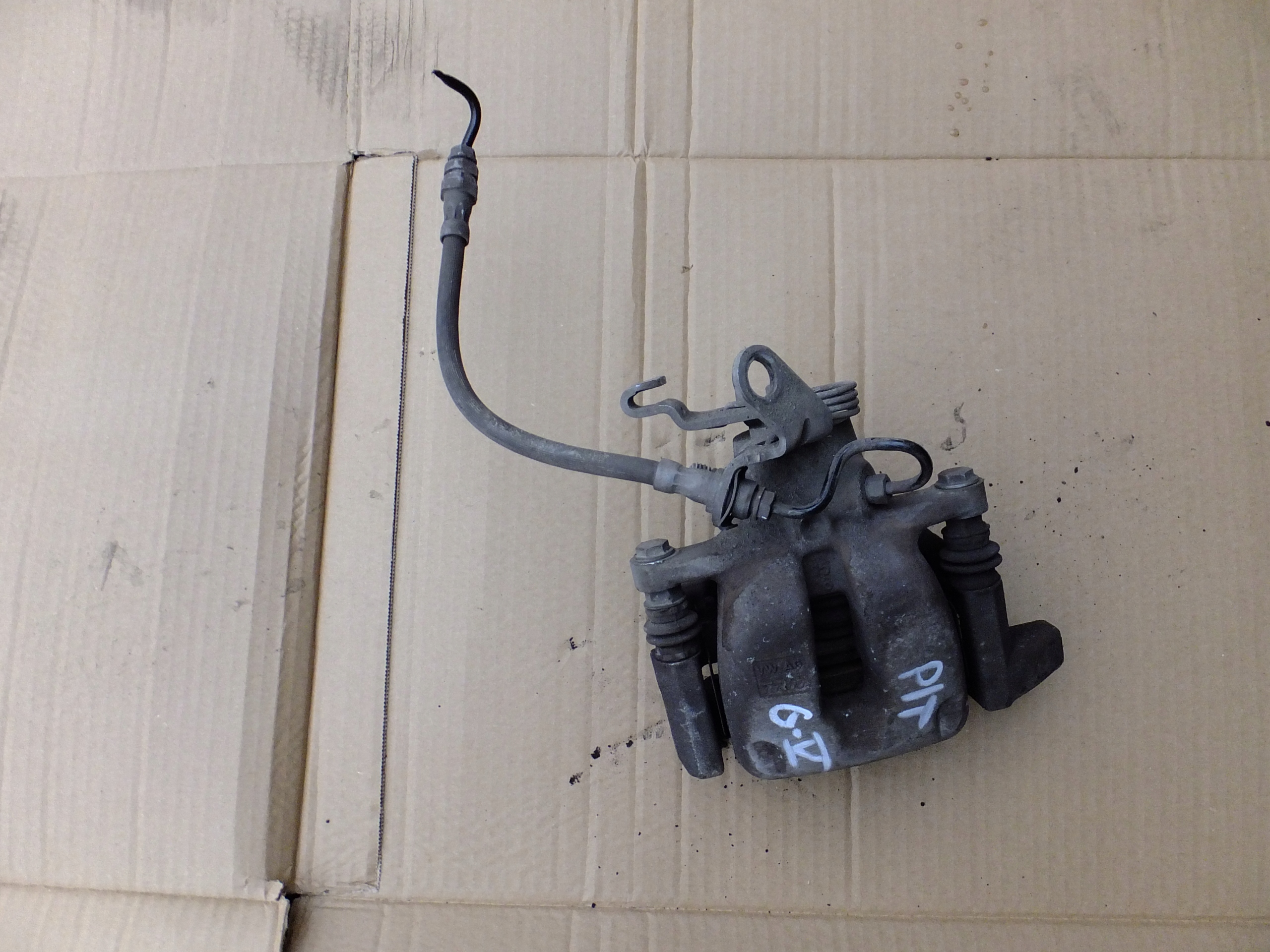 caliper brake right rear part vw golf V 2007r