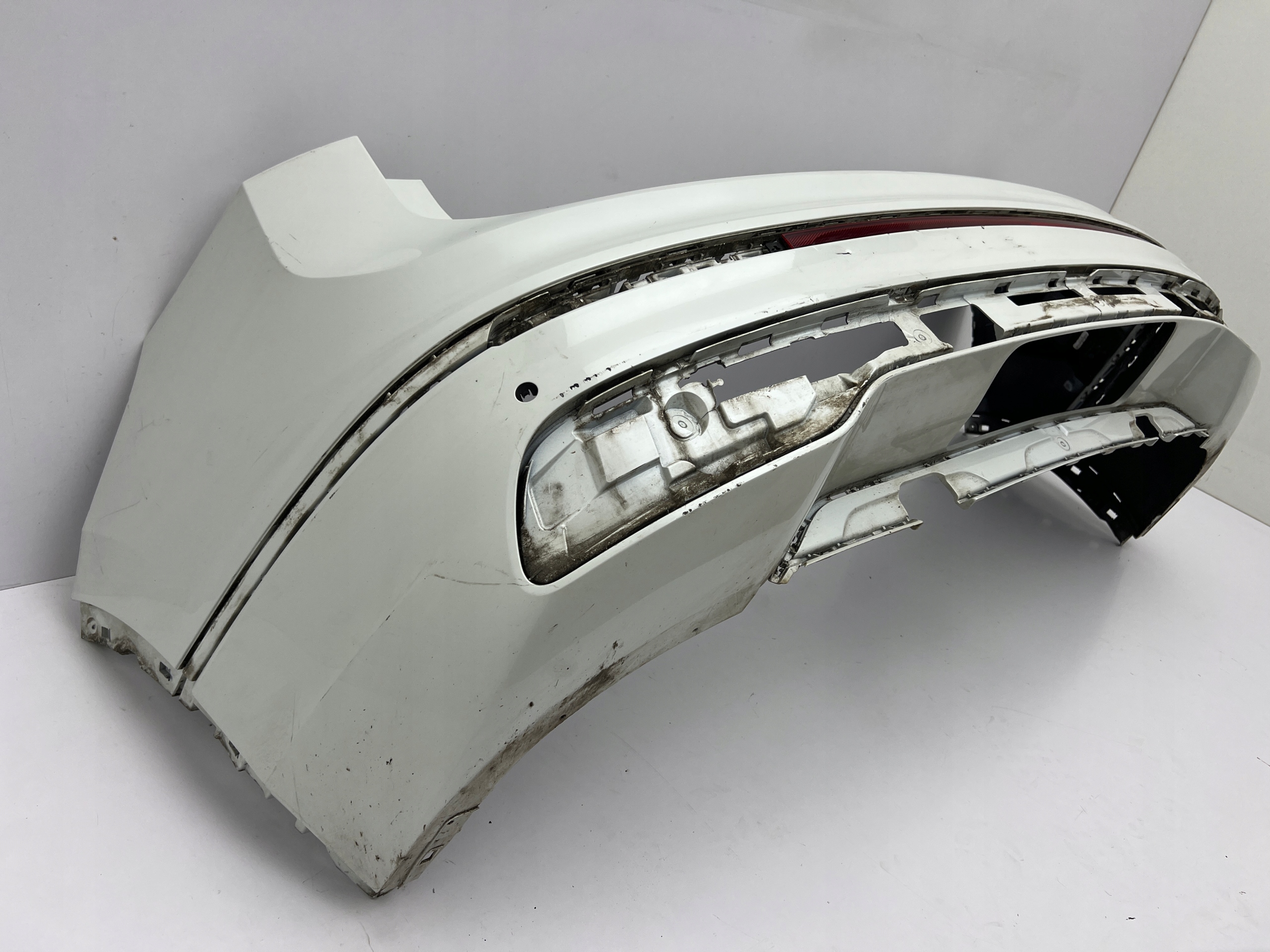 VW TIGUAN II ALLSPACE 5NN LIFT R-LINE ZDERZAK TYLNY TYŁ PDC ORYGINAŁ 20-24 Producent części Volkswagen OE