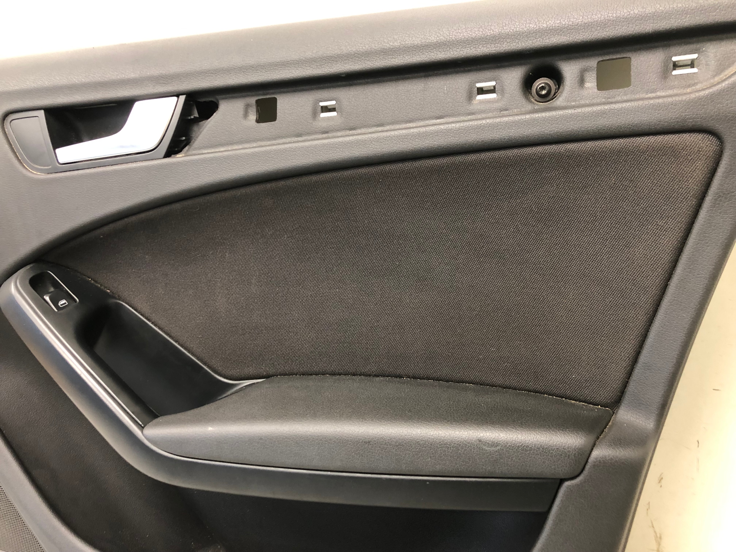 side door right front AUDI A4 B8 8K1867106
