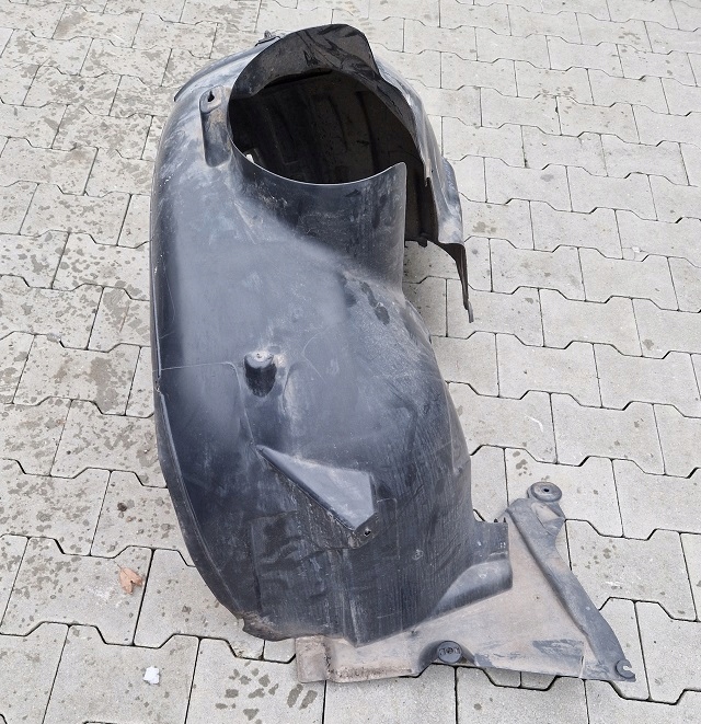 MERCEDES CLA W117 NADKOLE LEWY PRZÓD A2466900100