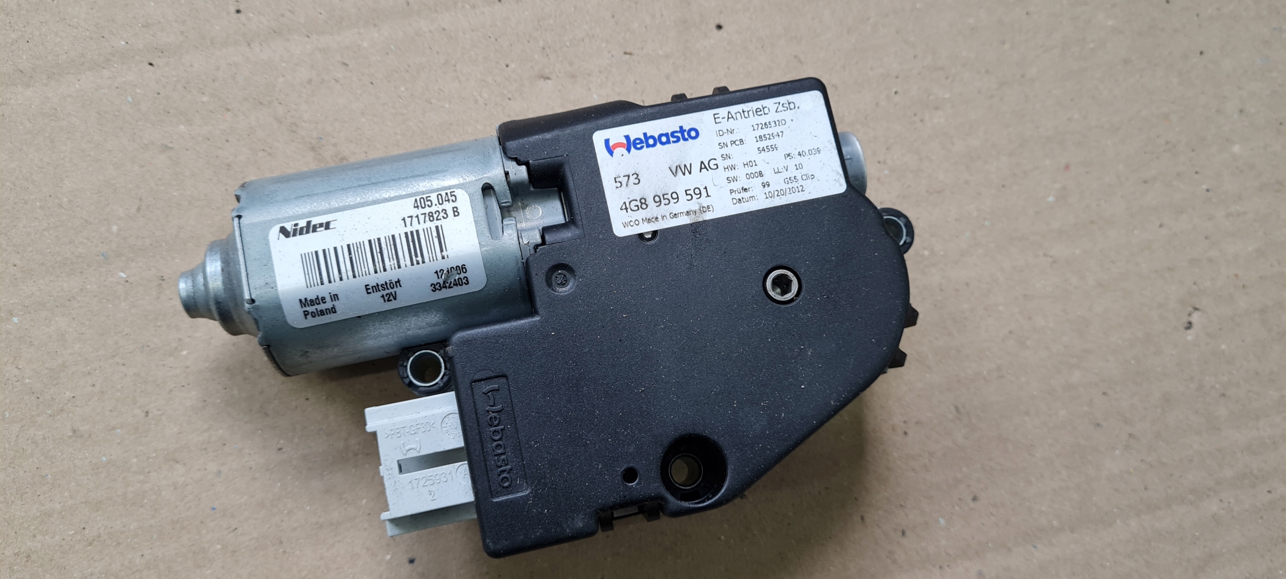 S7 4G A7 SILNICZEK SZYBERDACHU 4G8959591 A6 C7 4G