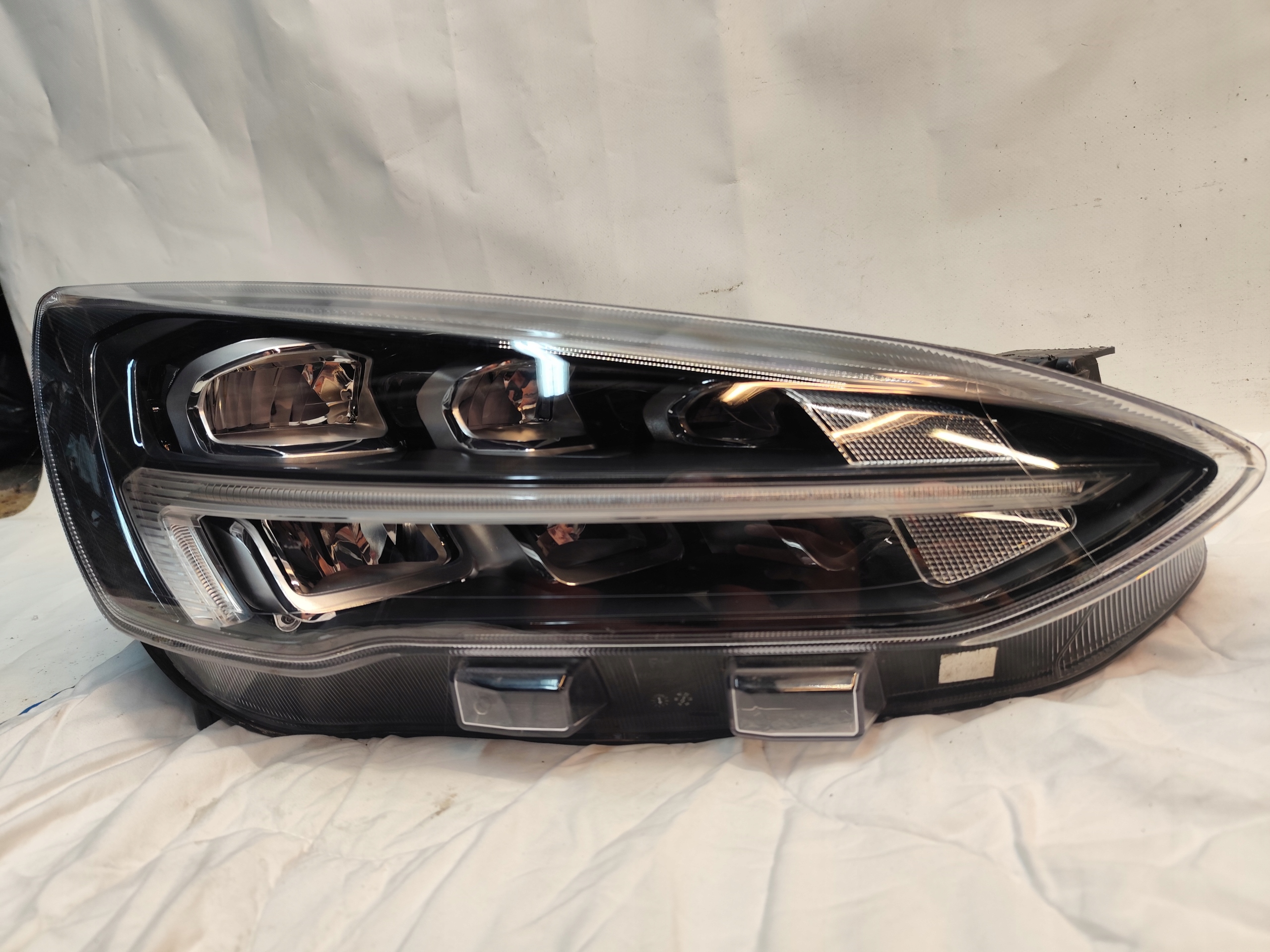FORD FOCUS MK4 LIFT light front FULL LED left DEMONTAZ