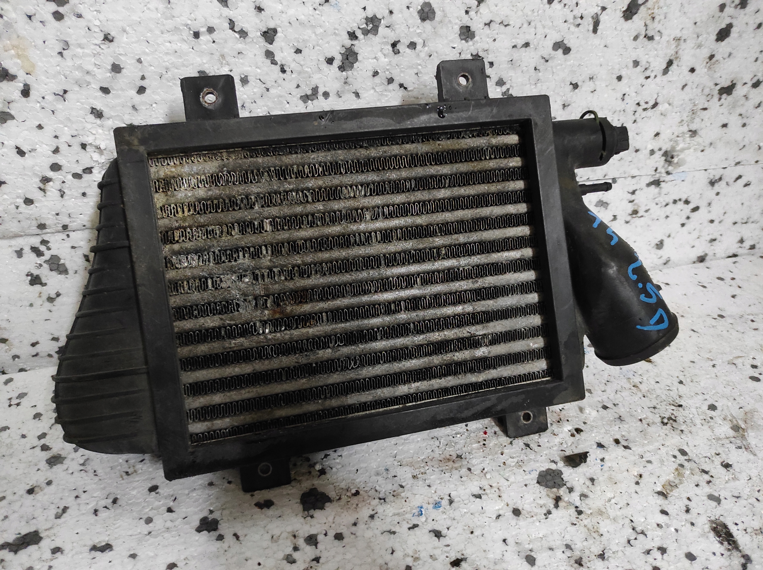 radiator intercooler VW TRANSPORTER T4 701145805A