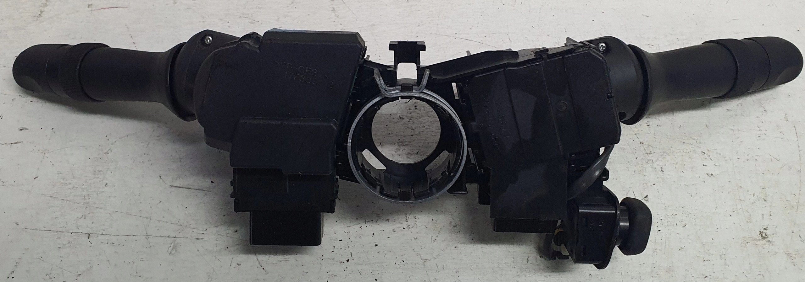 switch steering wheel levers and controls Lexus RX 450h III