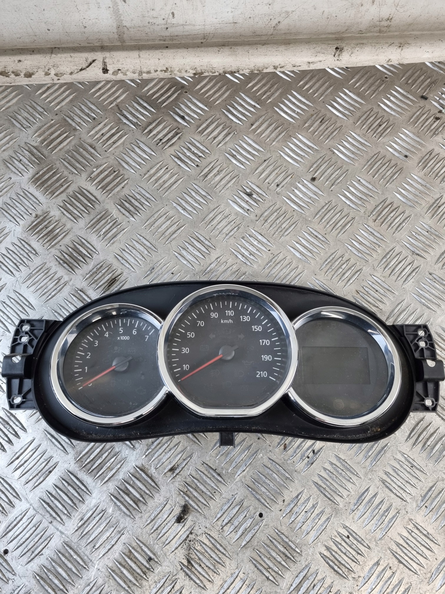 quadro strumenti tachimetro contagiri orologio DACIA LOGAN MCV II