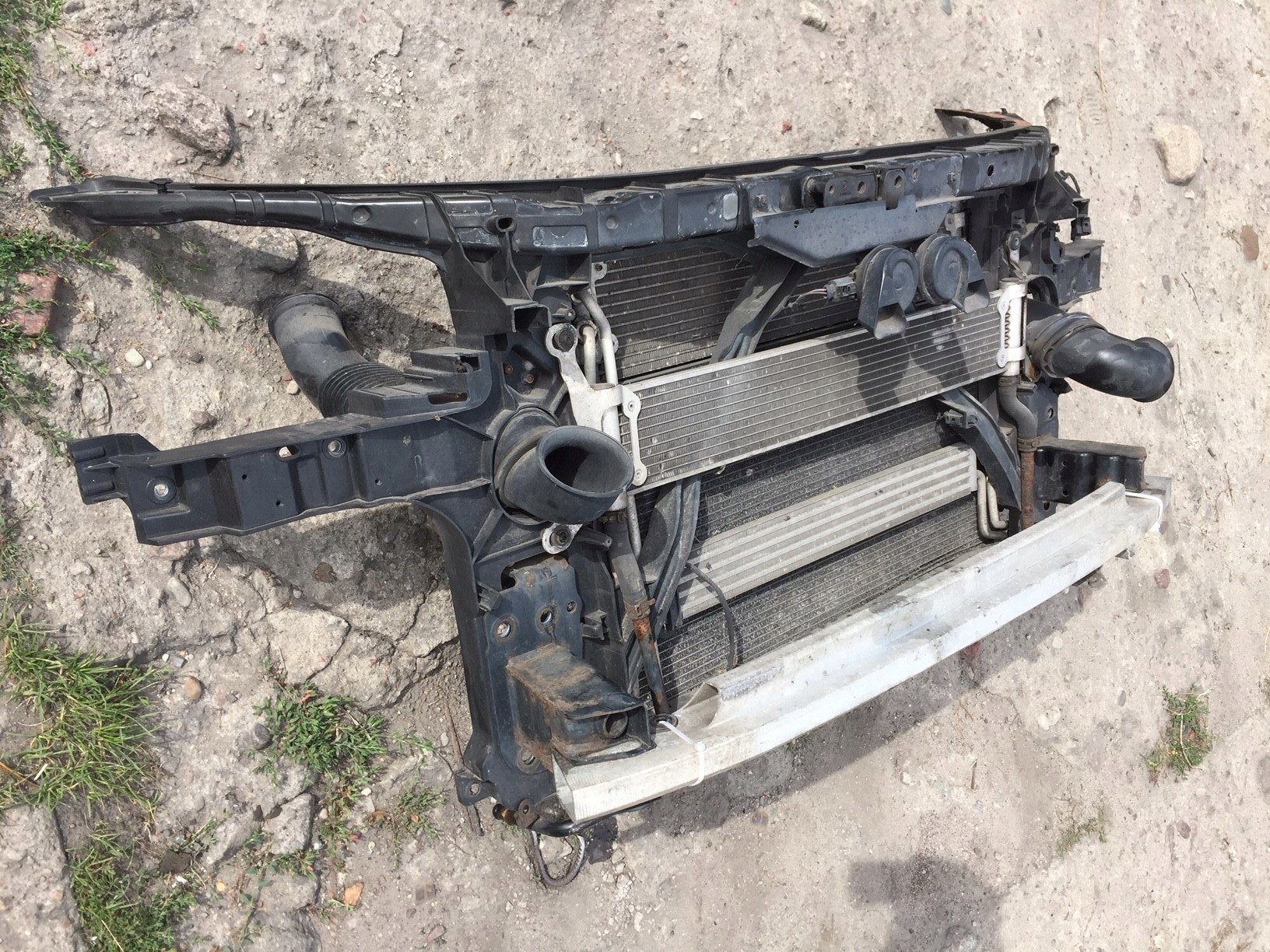 AUDI Q7 4L 4.2 TDI support panel for radiators complete