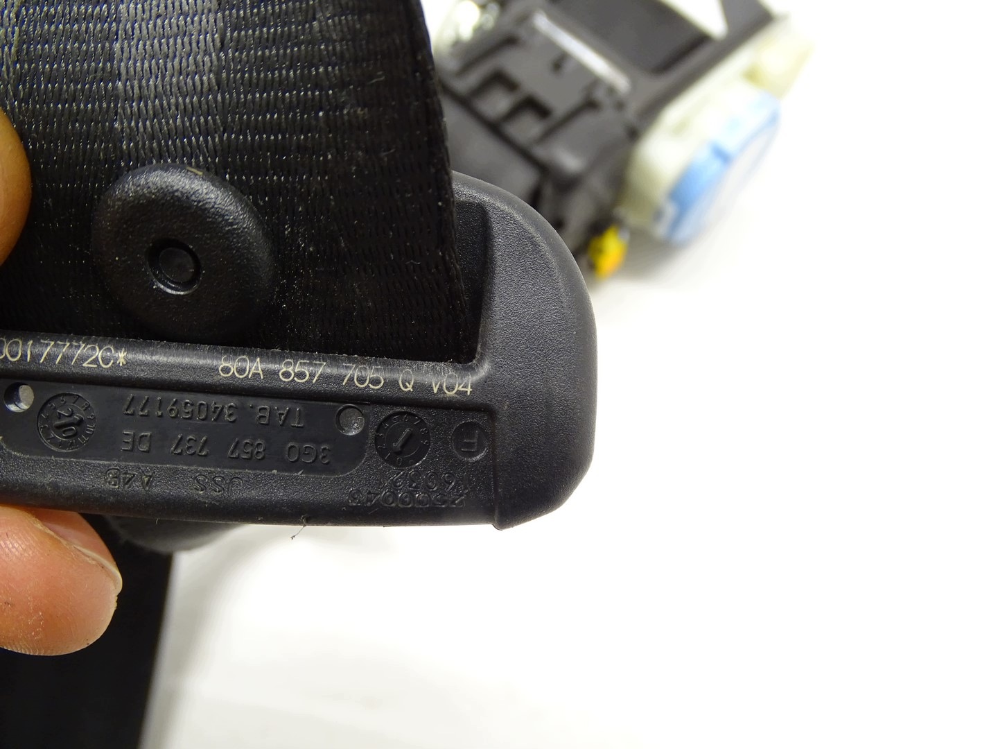 tension belt safety left front front AUDI Q5 80A 80A857705Q