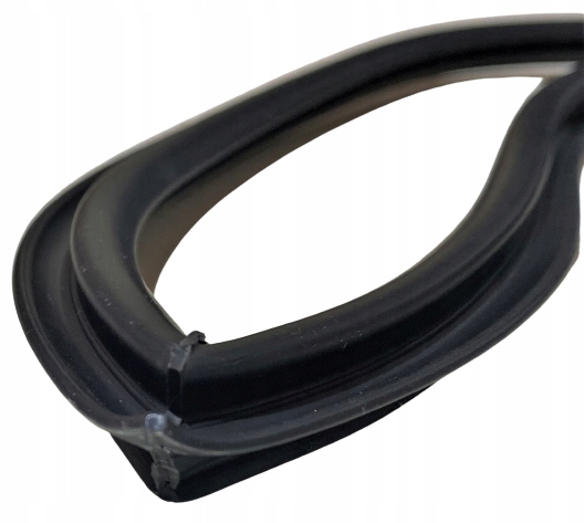 USZCZELKA SZYBY PRZEDNIEJ TOYOTA AVENSIS II 03-08 Numer katalogowy części 470368133, 7504651820