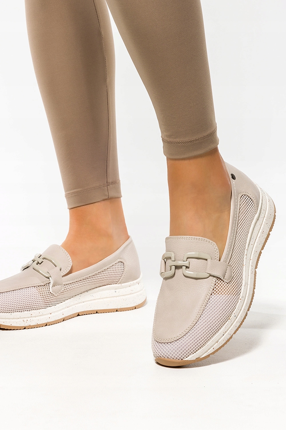 MOKASYNY DAMSKIE PÓŁBUTY WSUWANE NA PLATFORMIE AŻUROWE MODNA OZDOBA r 40 Płeć kobieta