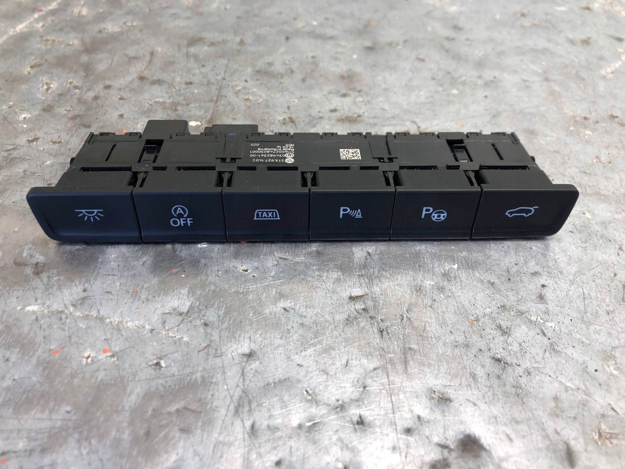 PANEL Bouton VW TOURAN III 5TA927140C