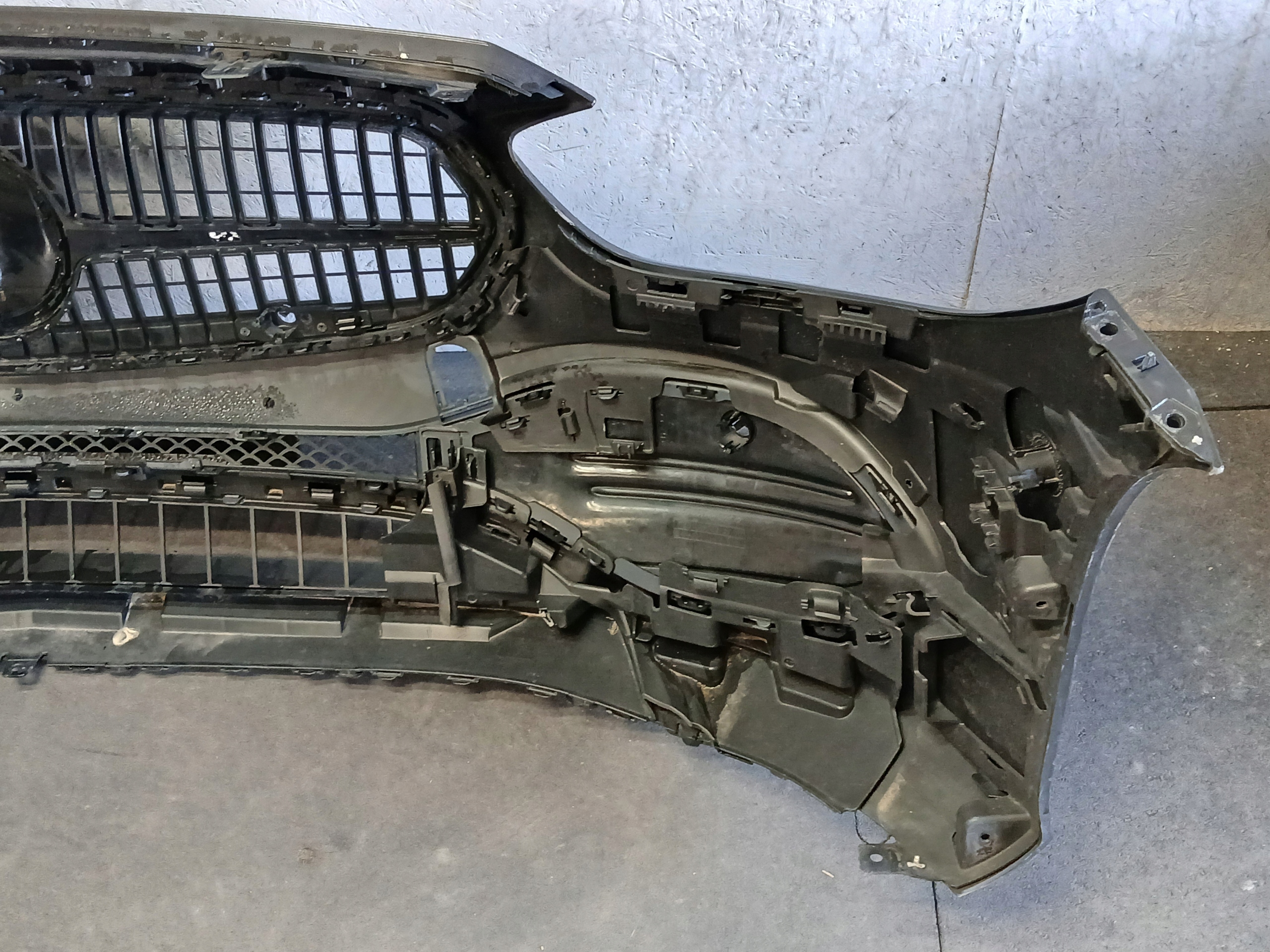 Stoßstange vorne MERCEDES C KLASA W206