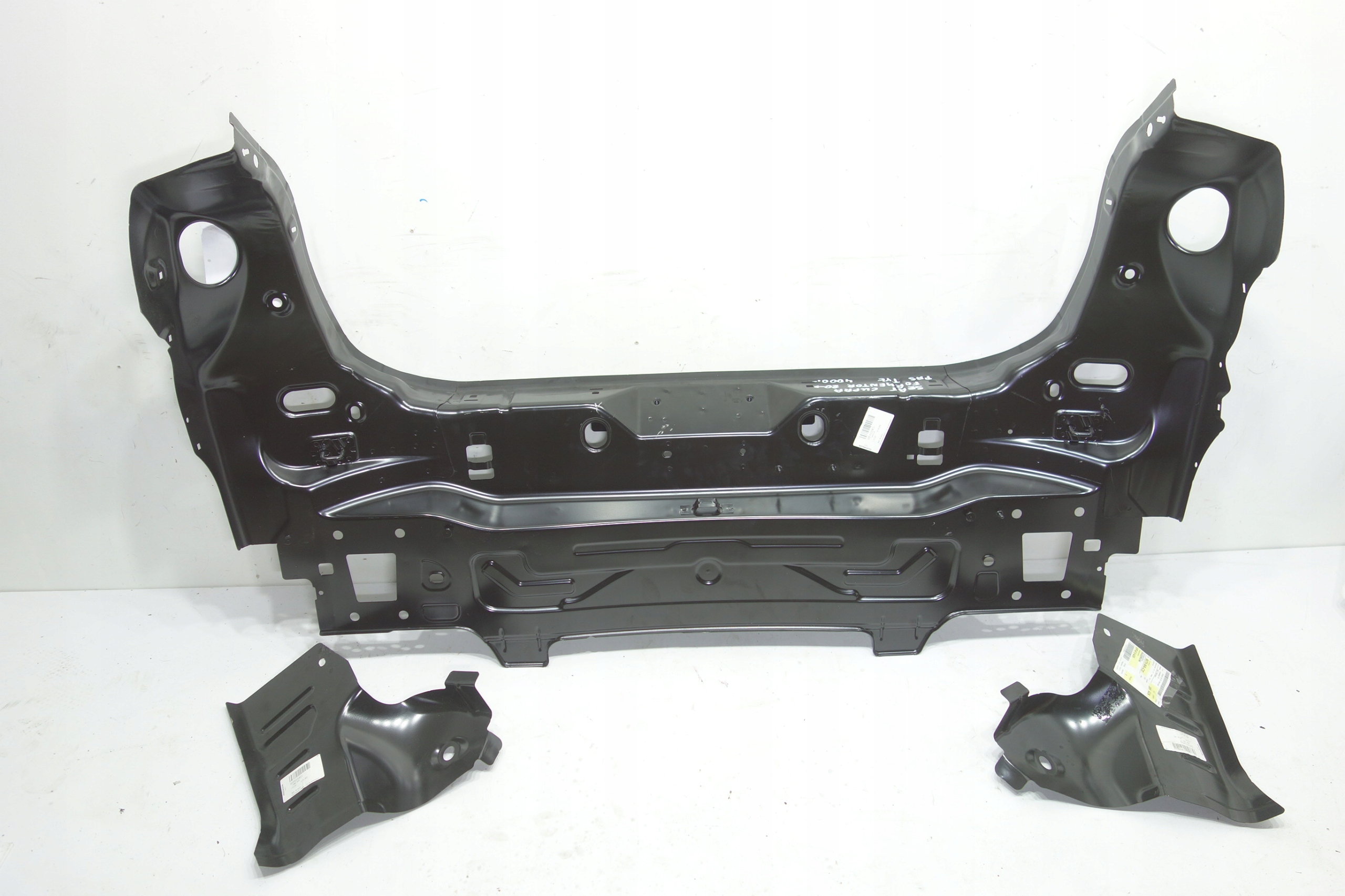 PAS TYŁ SEAT CUPRA FORMENTOR 20- 5FF813303A 5FF