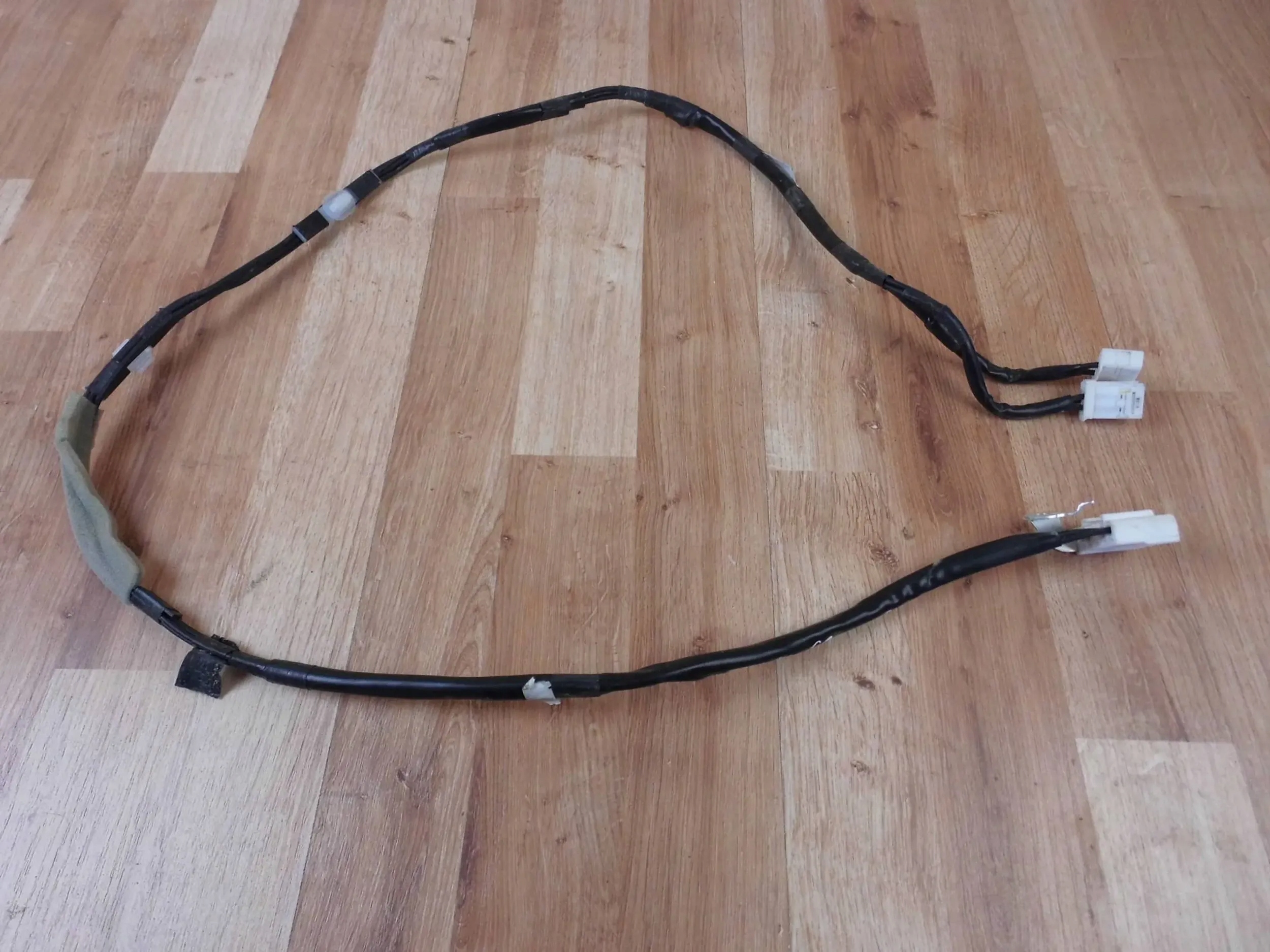 Lexus NX300H câblage canalisation kabel antenne 86101-78850