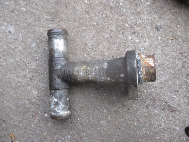 VW T4 водяной патрубок 2.5 TDI дизель 102KM ACV